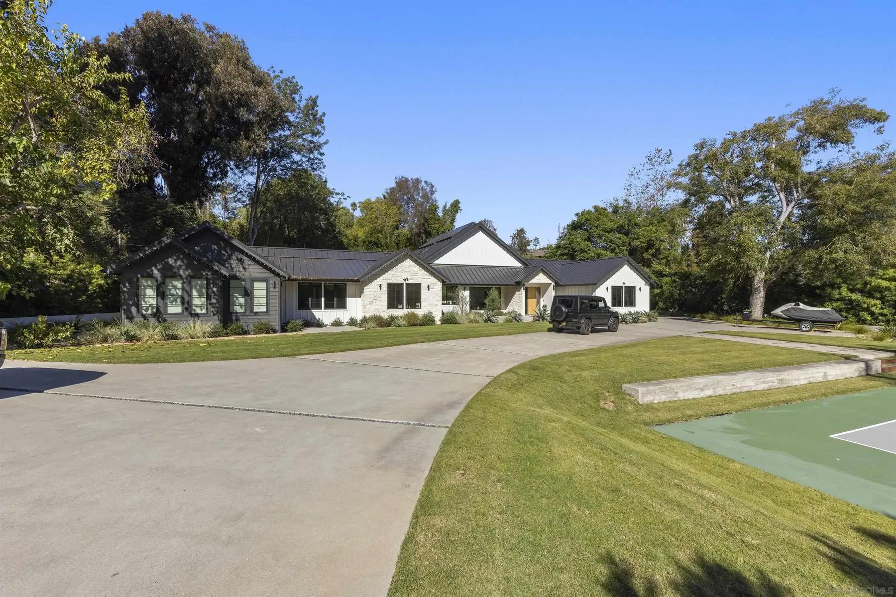 4874 Sun Valley Rd property view 5