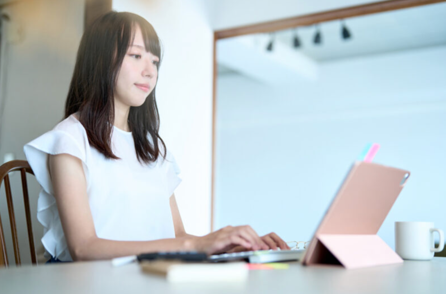 今すぐ見直すべき既存法律3つの落とし穴