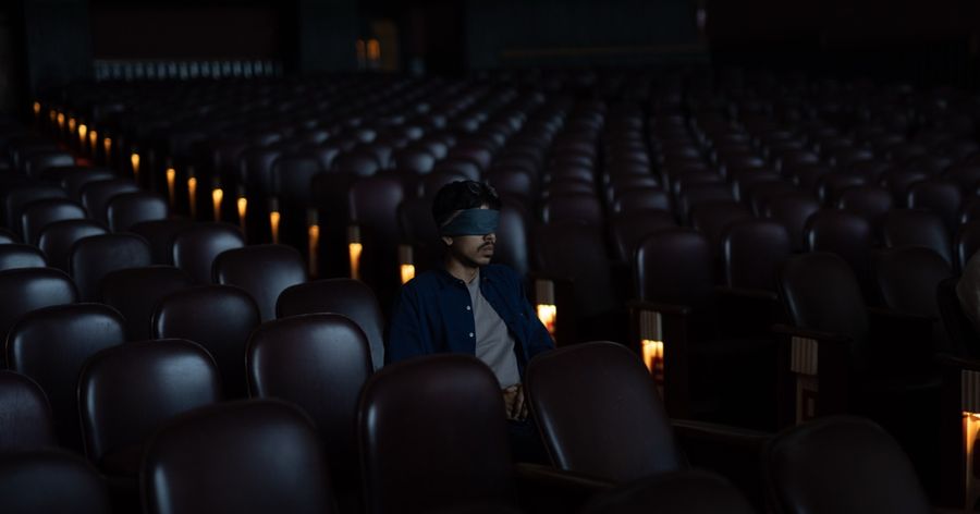 Still from Kiss