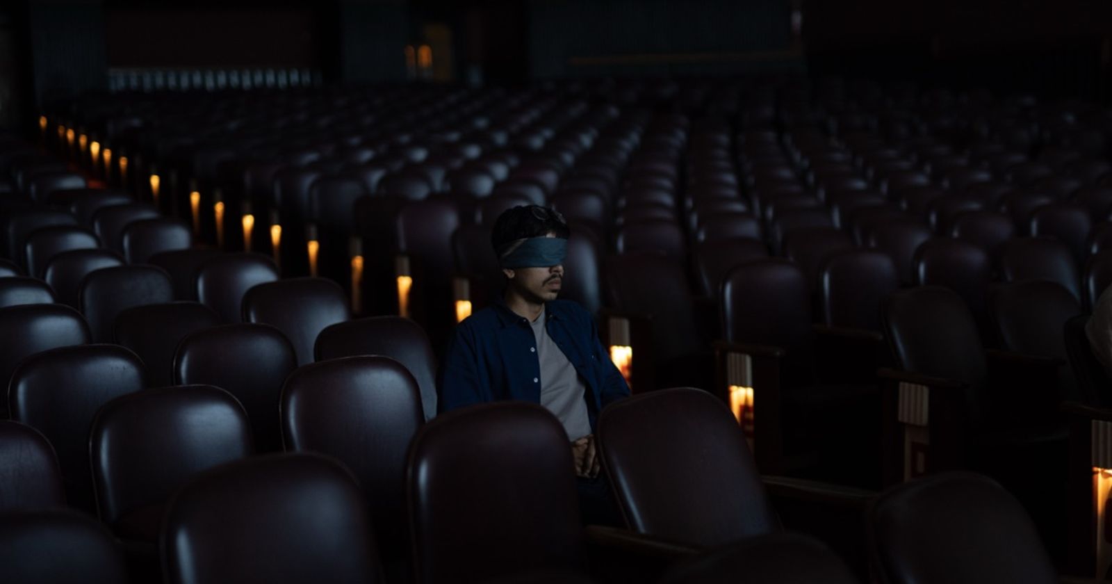 Still from Kiss