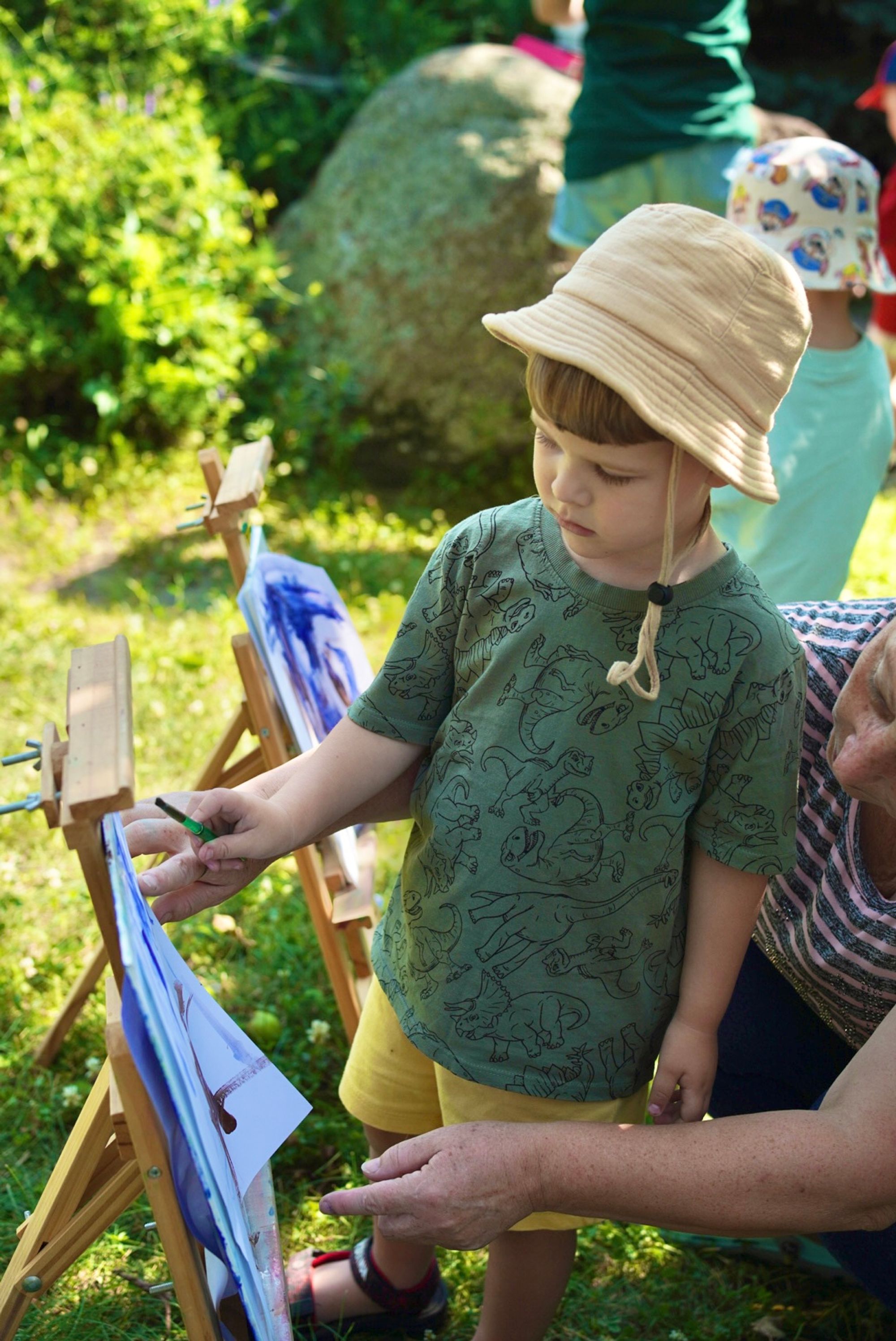 Творче заняття на свіжому повітрі