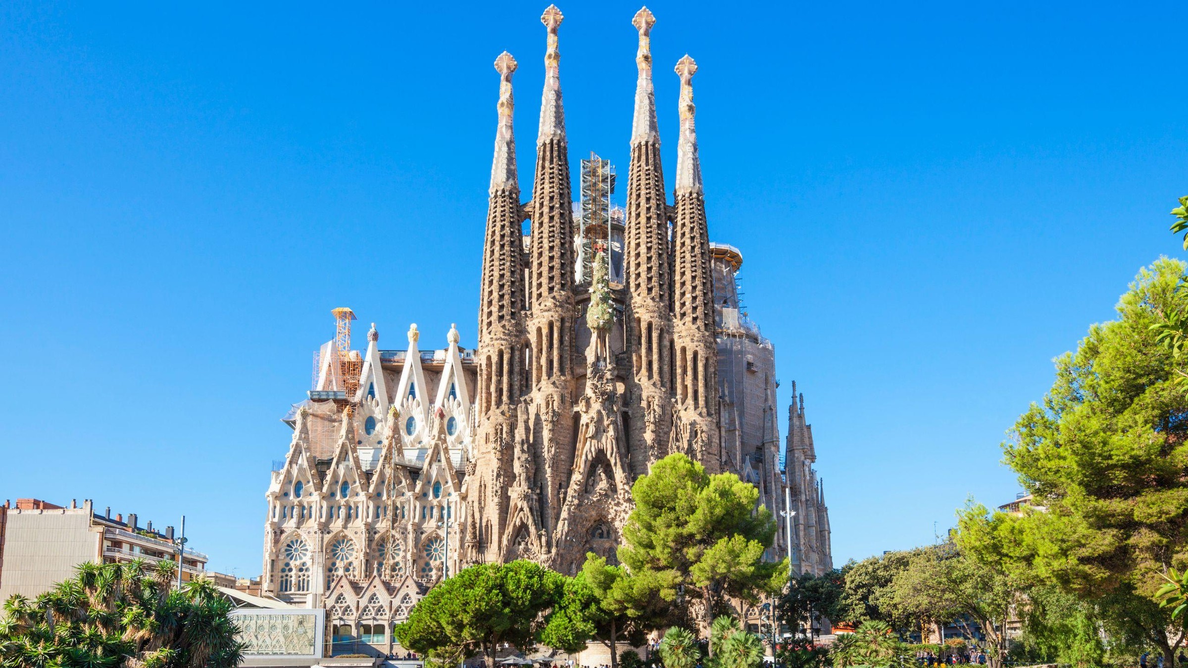 Sagrada Familia de Barcelona, circuito turístico de 4 días por Valencia y Barcelona desde Madrid.