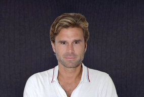 Dr César Ancelle-Hansen