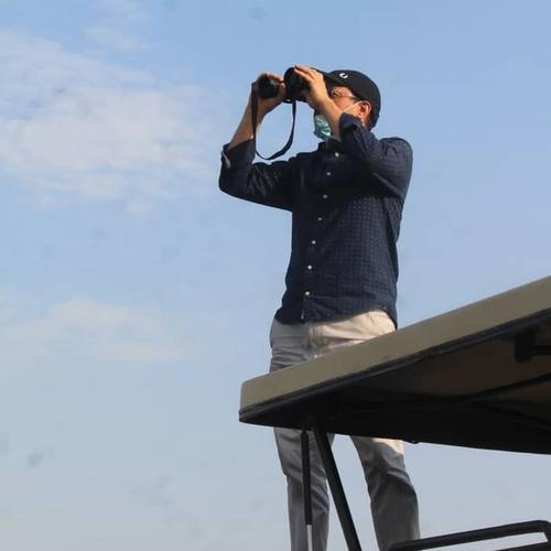 Queen Elizabeth national park sightseeing