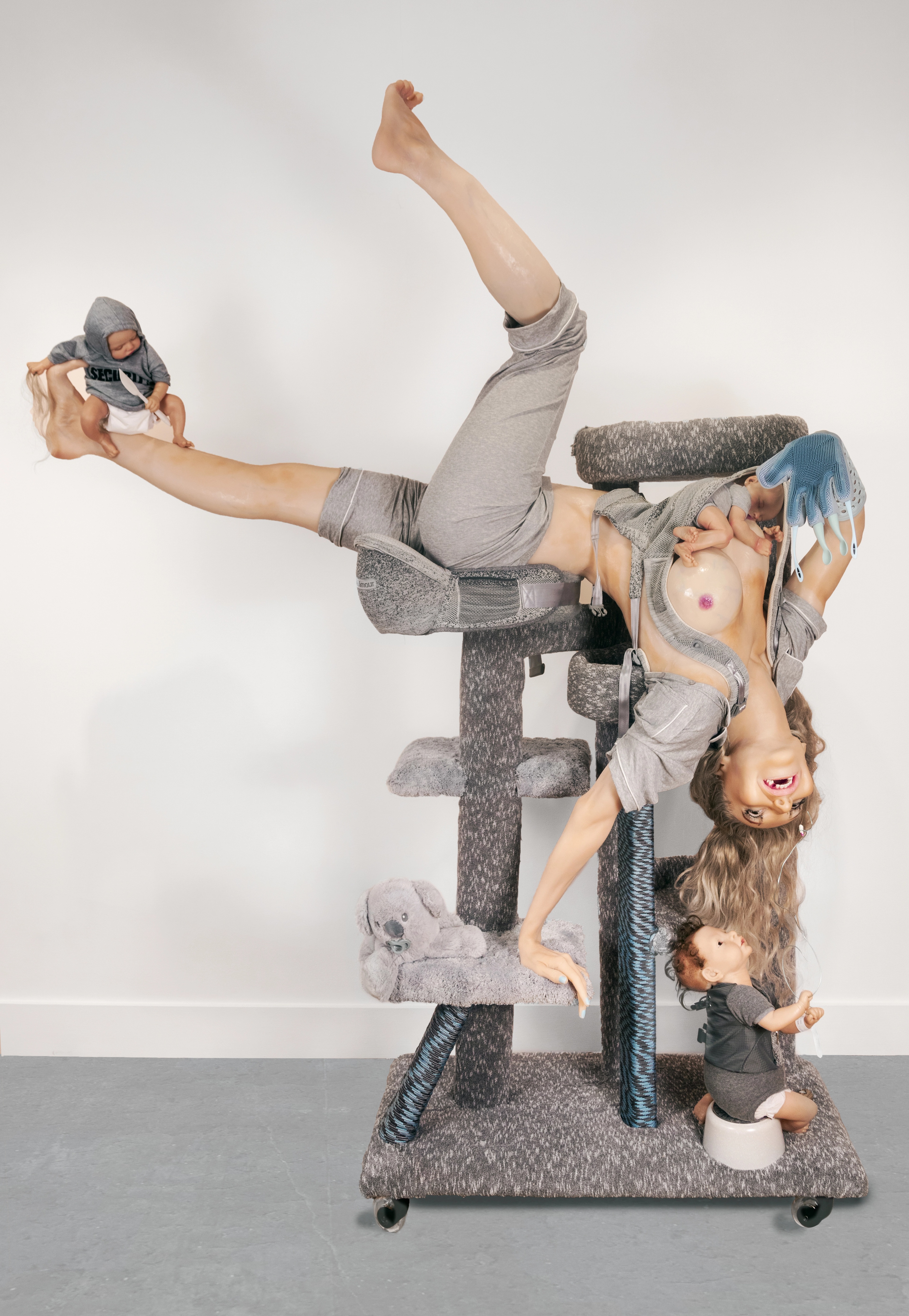 CYBERDOLLS: CAJSA VON ZEIPEL | Beyond Noise