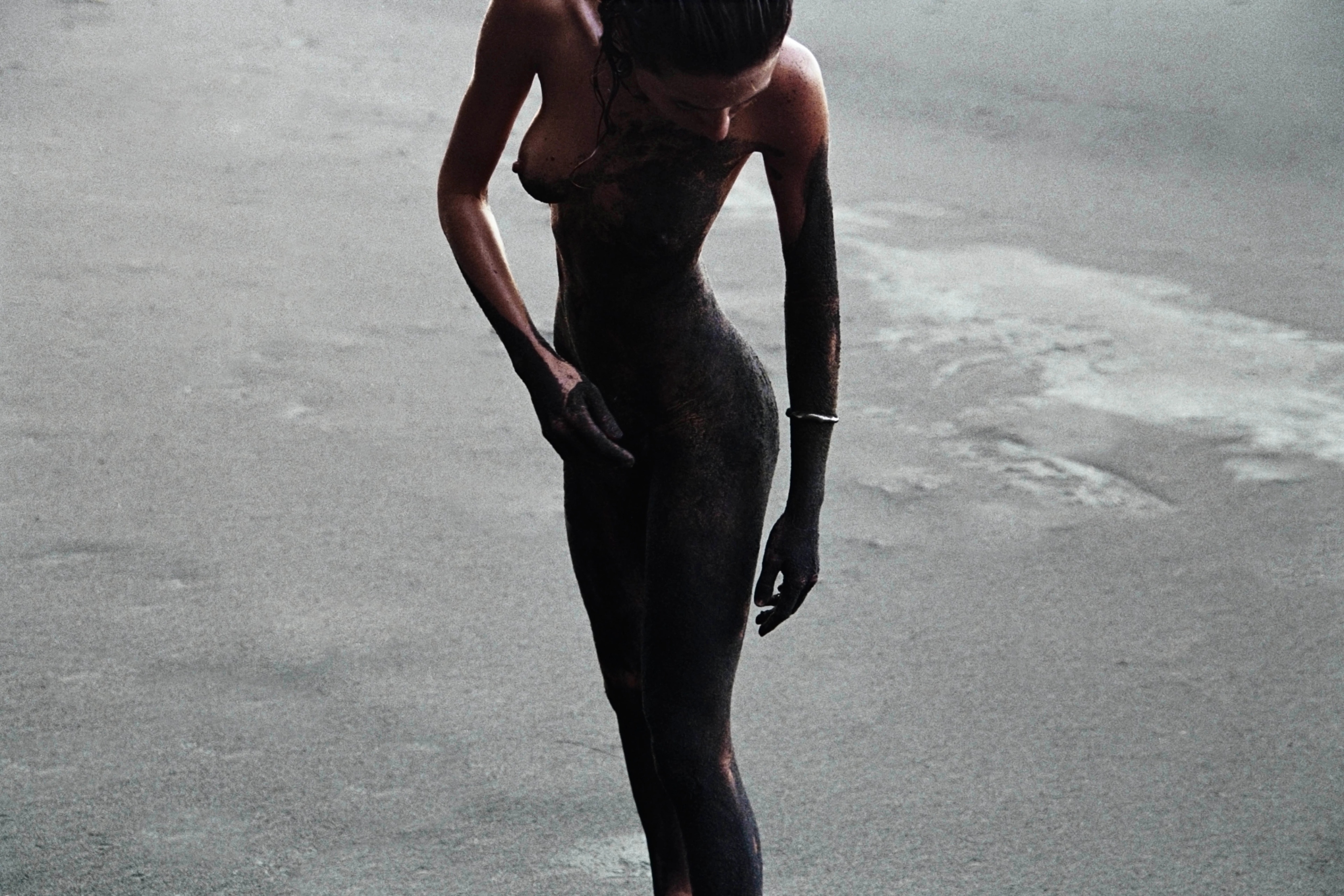 BARE NECESSITIES: CLEAN BEAUTY | Beyond Noise