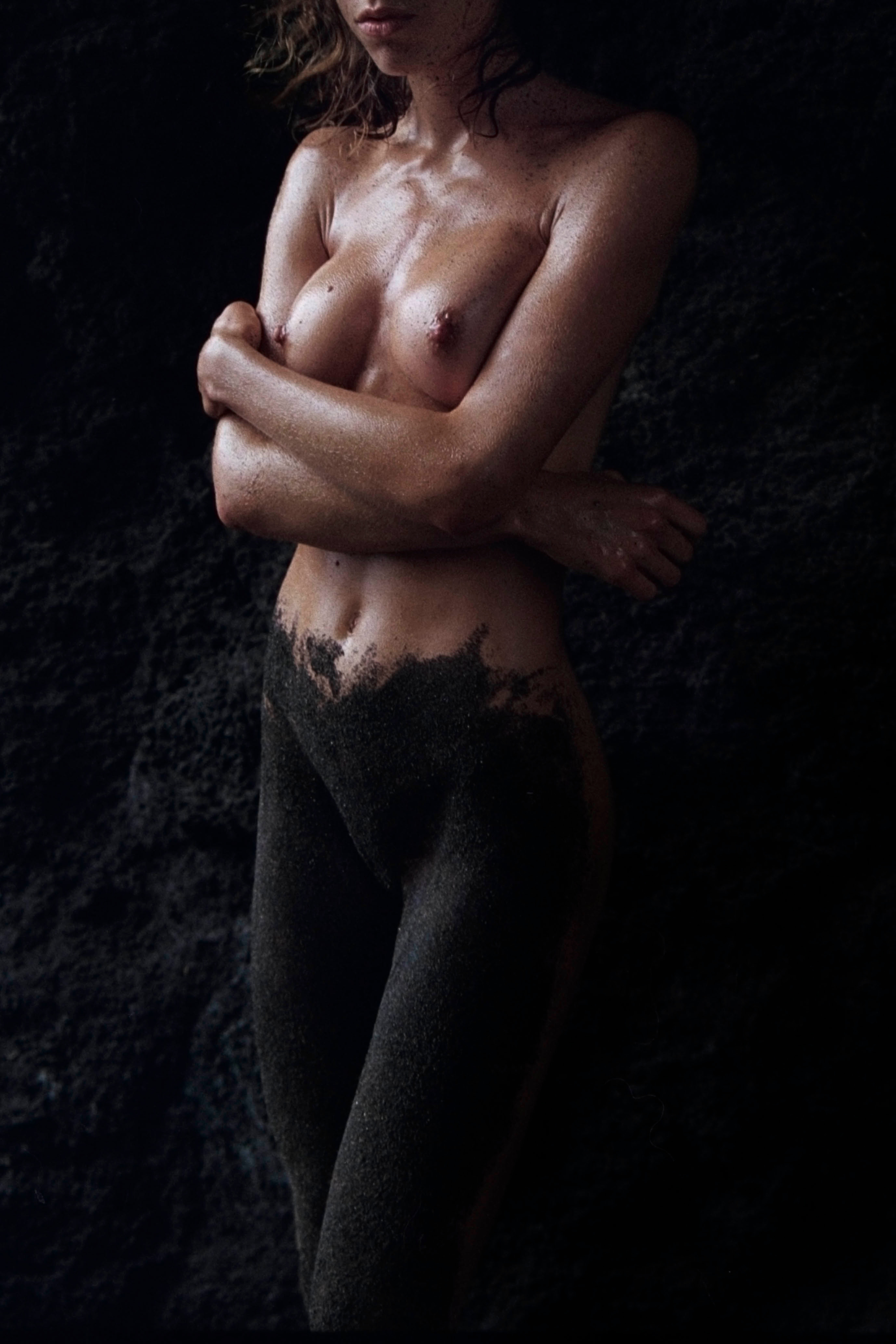 BARE NECESSITIES: CLEAN BEAUTY | Beyond Noise