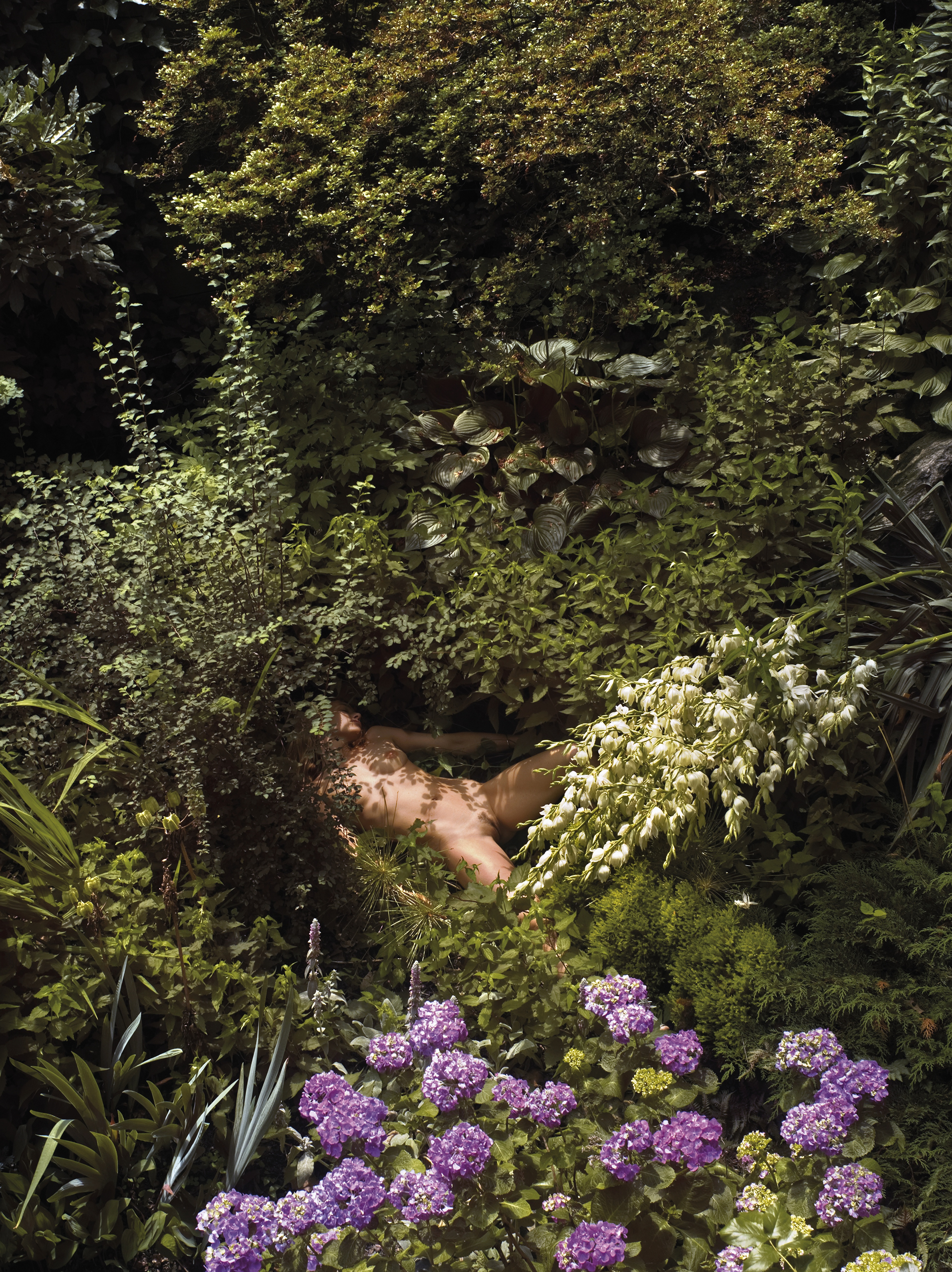 ISSUE NO. 05: MARY FREY BY MARIO SORRENTI | Beyond Noise