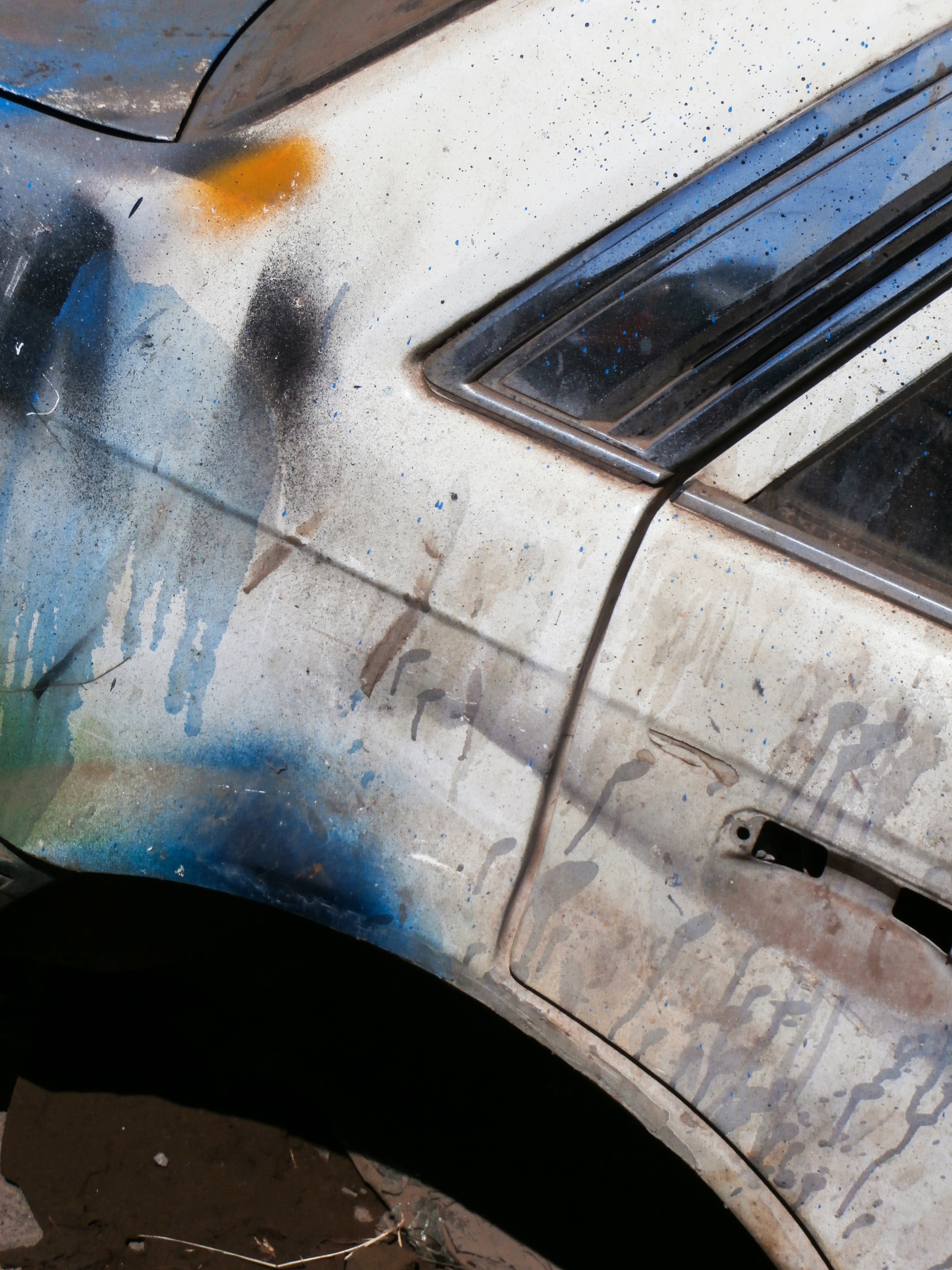 TRASH TO TREASURE: FEE-GLORIA GRÖNEMEYER | Beyond Noise