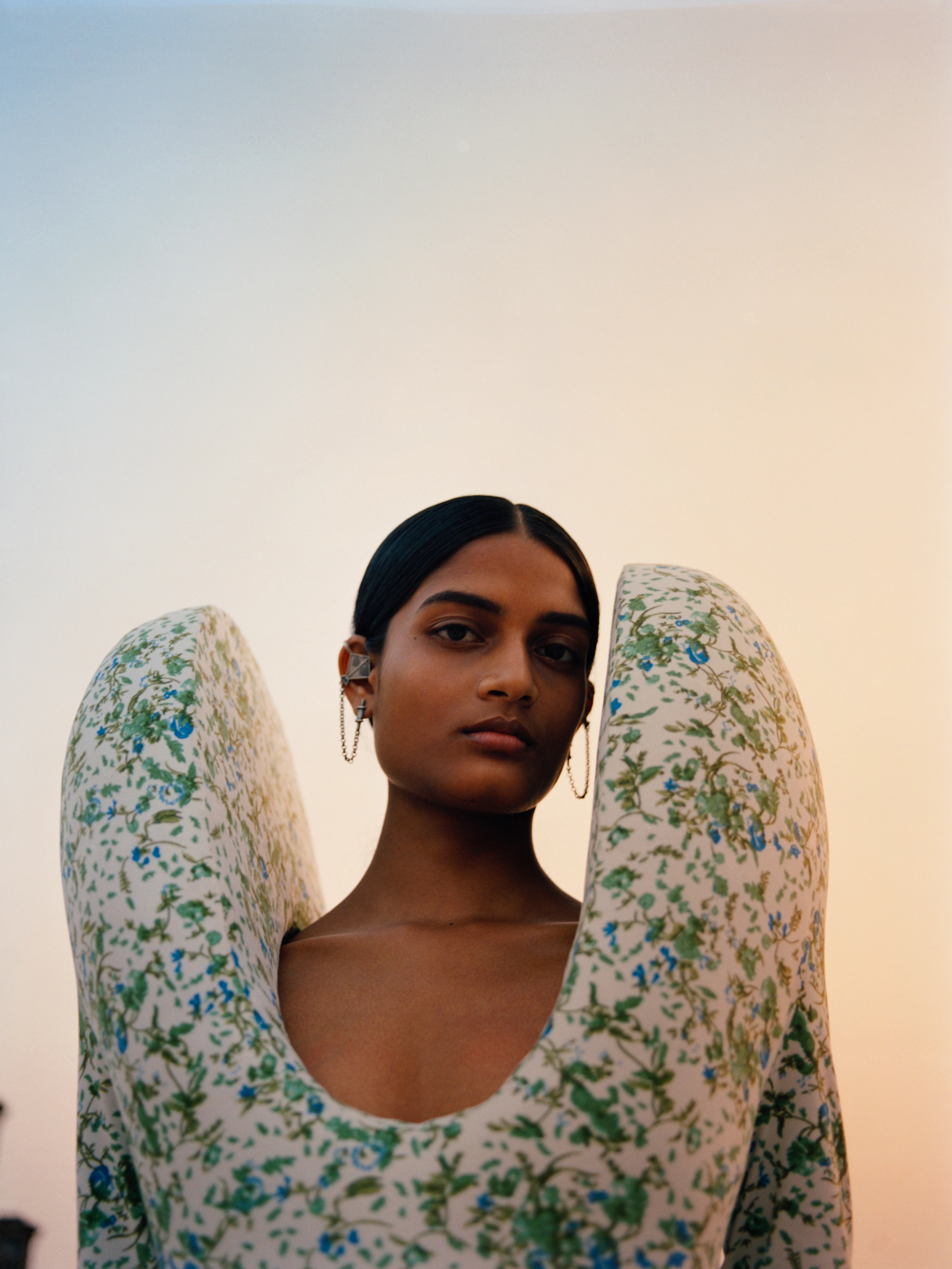 THE SCULPTOR: DURAN LANTINK | Beyond Noise