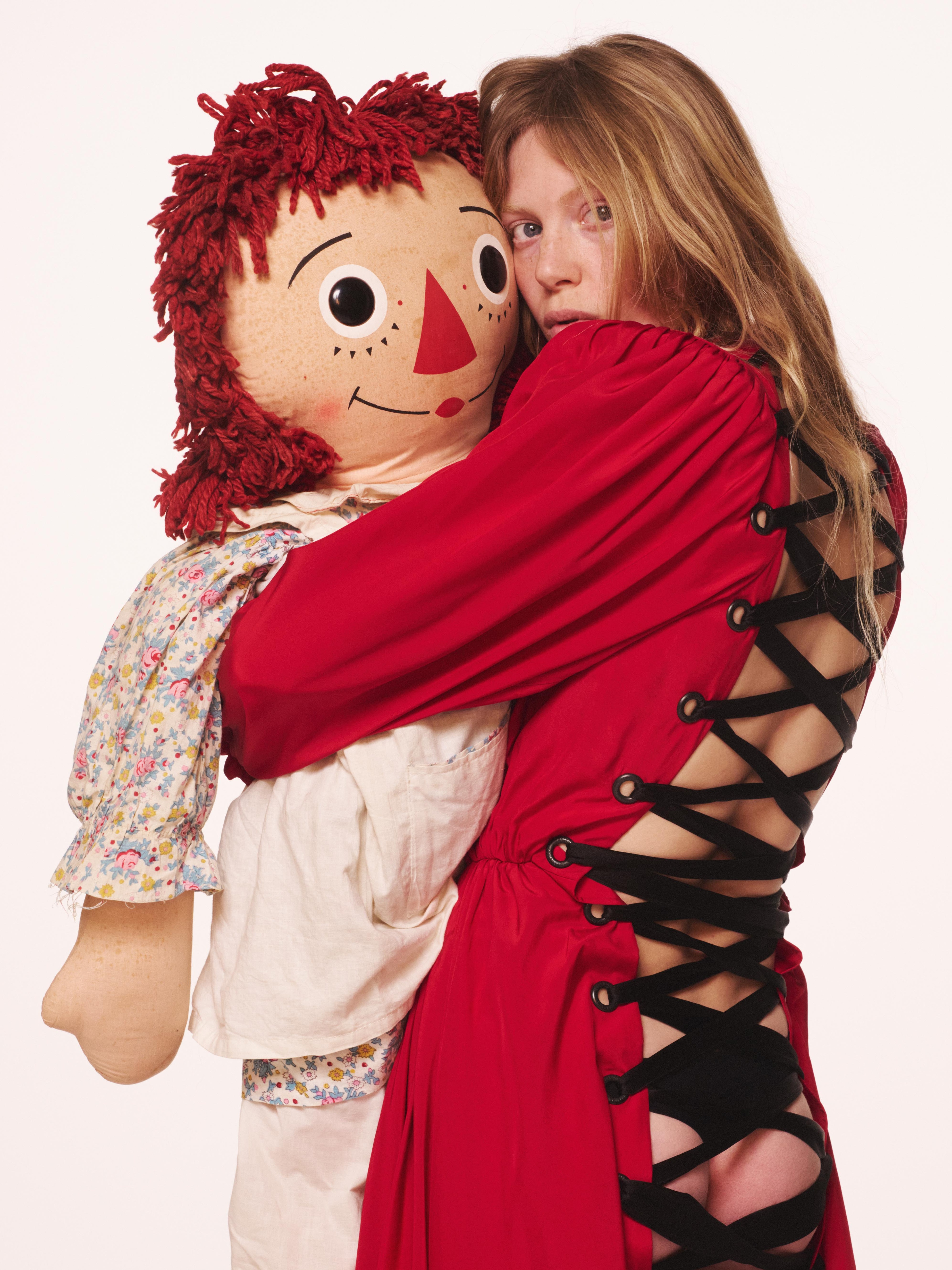 ISSUE NO. 03: David Sims & Isabelle Sayer | Beyond Noise