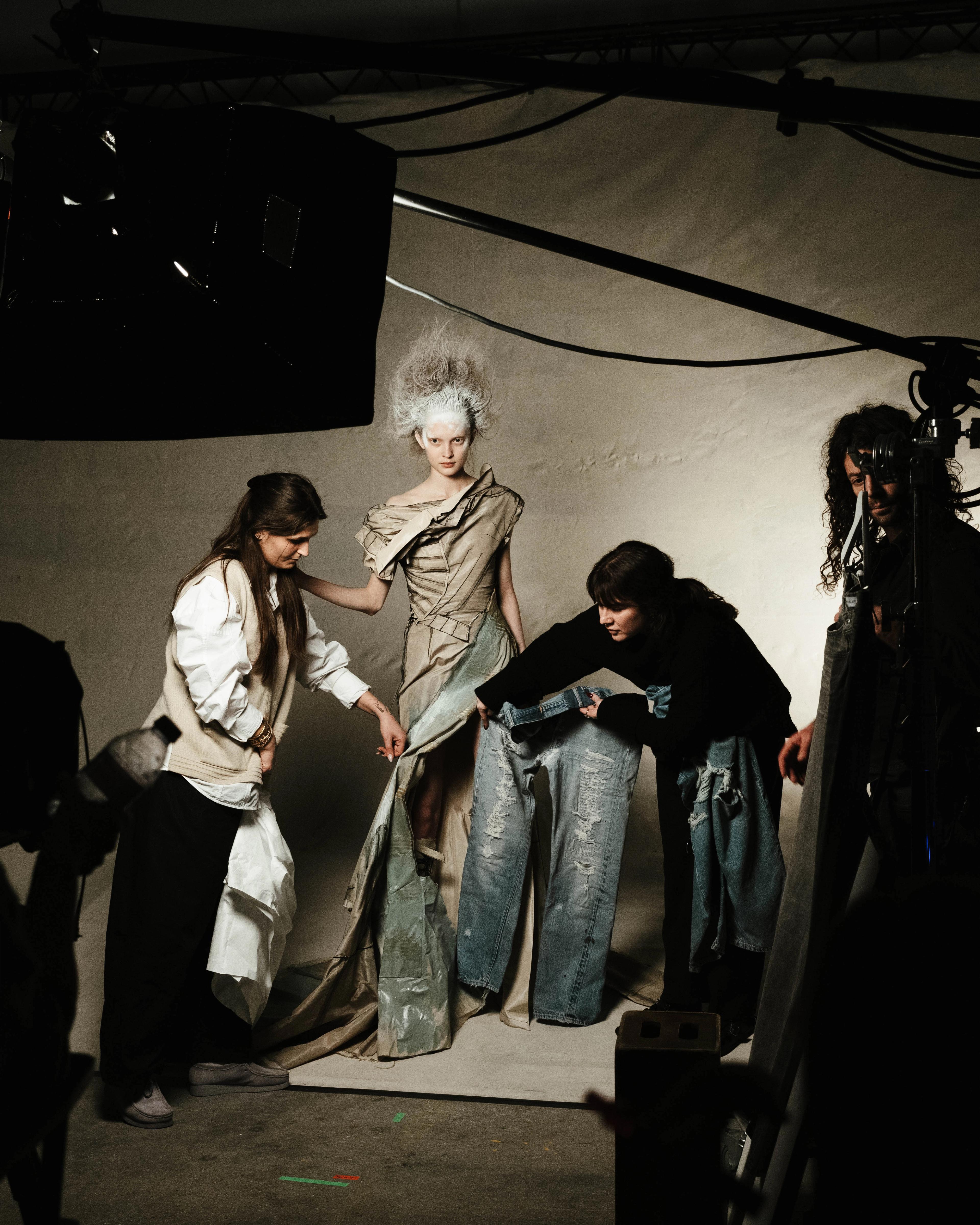 THE CRAFT OF DIOR COUTURE  | Beyond Noise