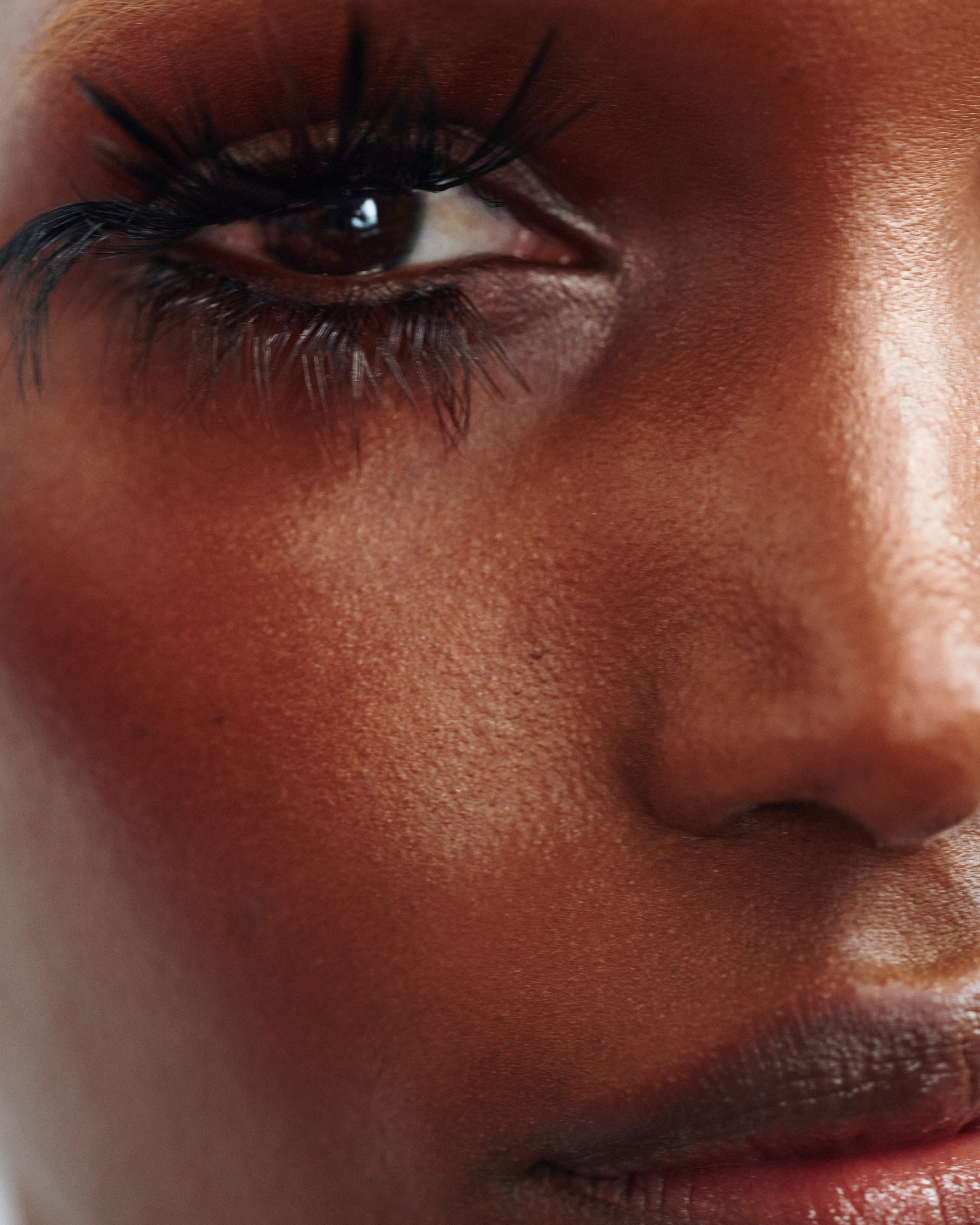 BEAUTY OF SUMMER BY BETINA DU TOIT & ALICE LEFONS | Beyond Noise