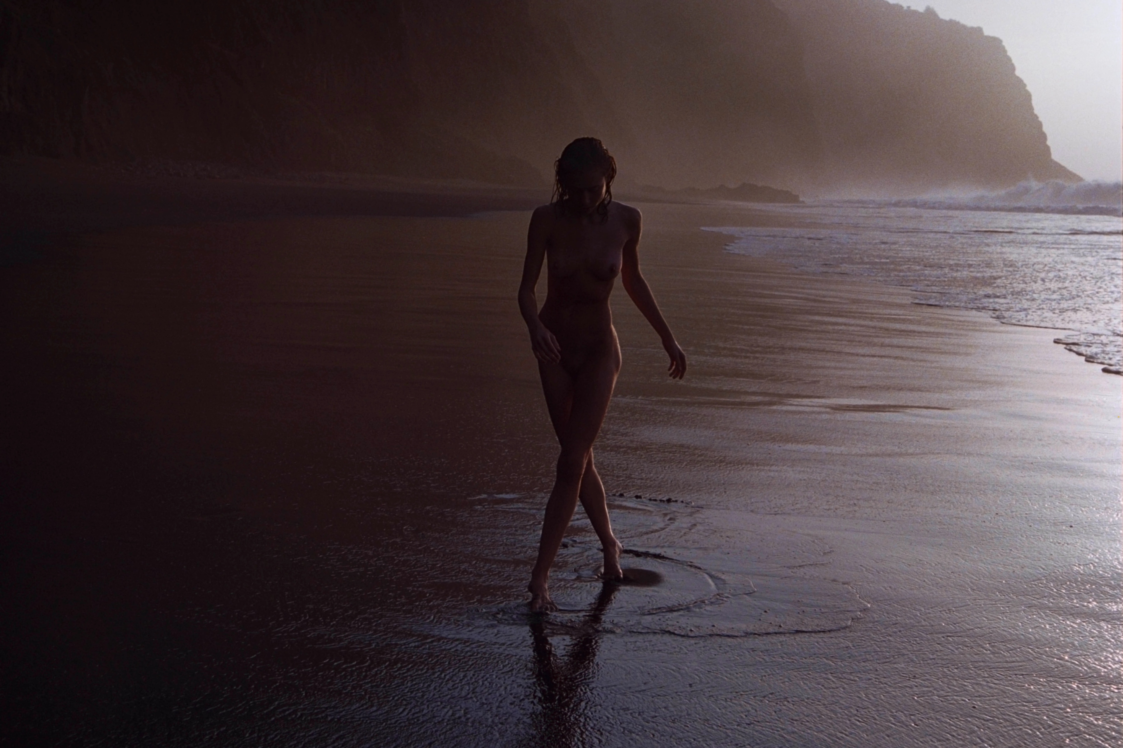 BARE NECESSITIES: CLEAN BEAUTY | Beyond Noise