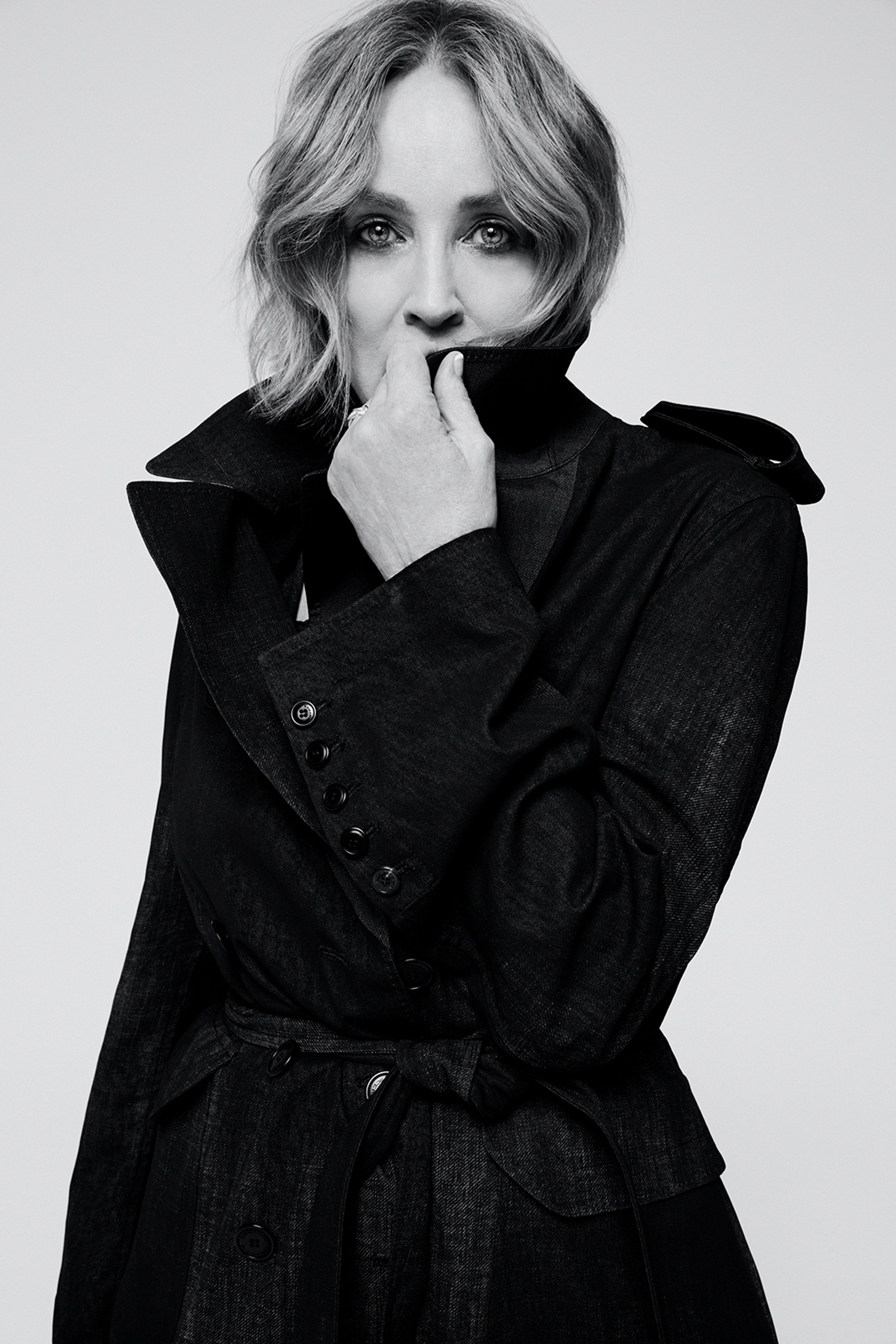 ISSUE NO.05: SHARON STONE | Beyond Noise