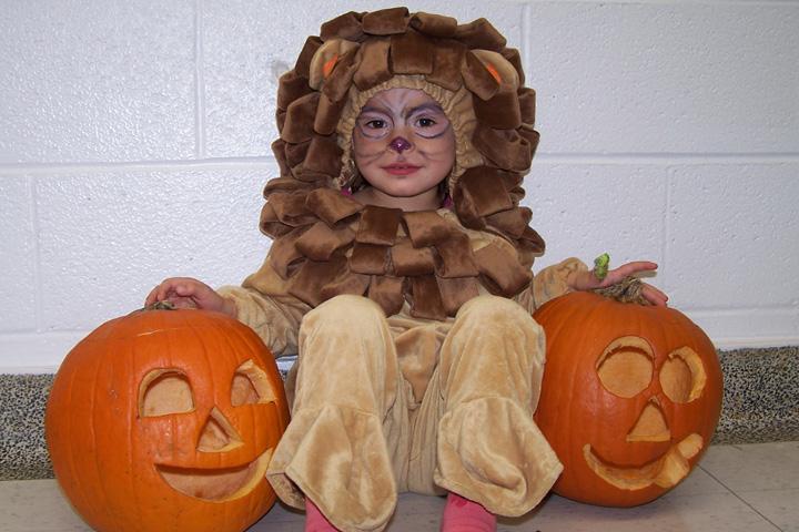 Halloween celebration at Future Scholars Montessori Academy, 2013 (9 of 16)