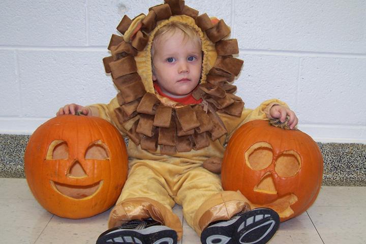 Halloween celebration at Future Scholars Montessori Academy, 2013 (5 of 16)