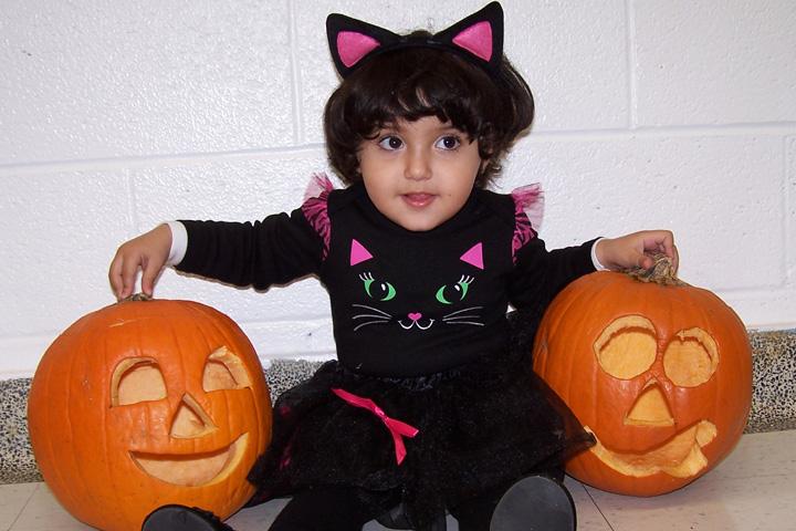 Halloween celebration at Future Scholars Montessori Academy, 2013 (10 of 16)