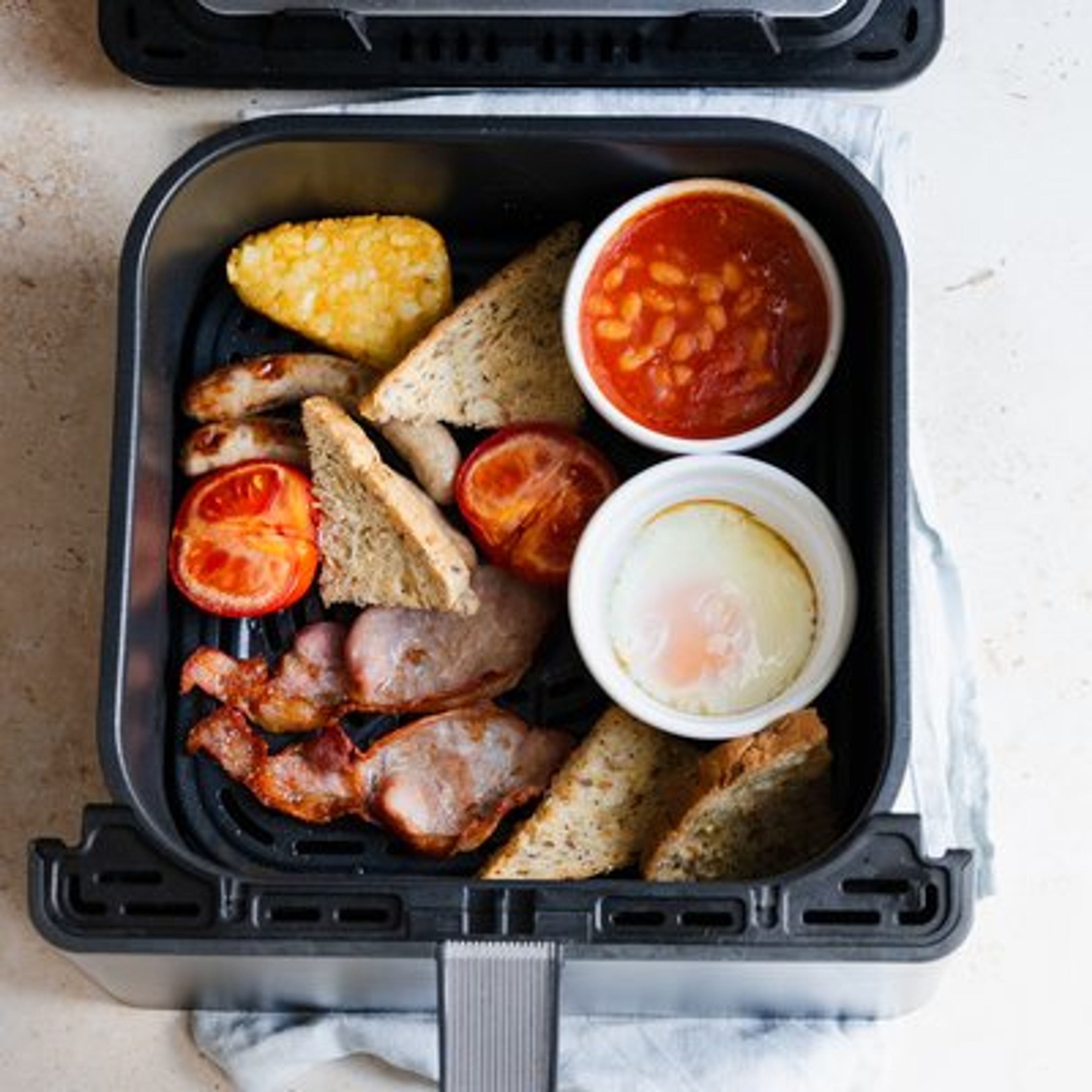Sausages & Bacon Breakfast air fryer recipe