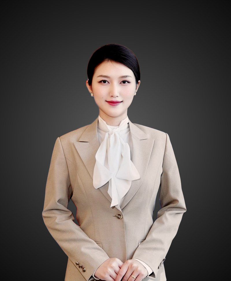 Chân dung Phạm Đỗ Quỳnh Hương