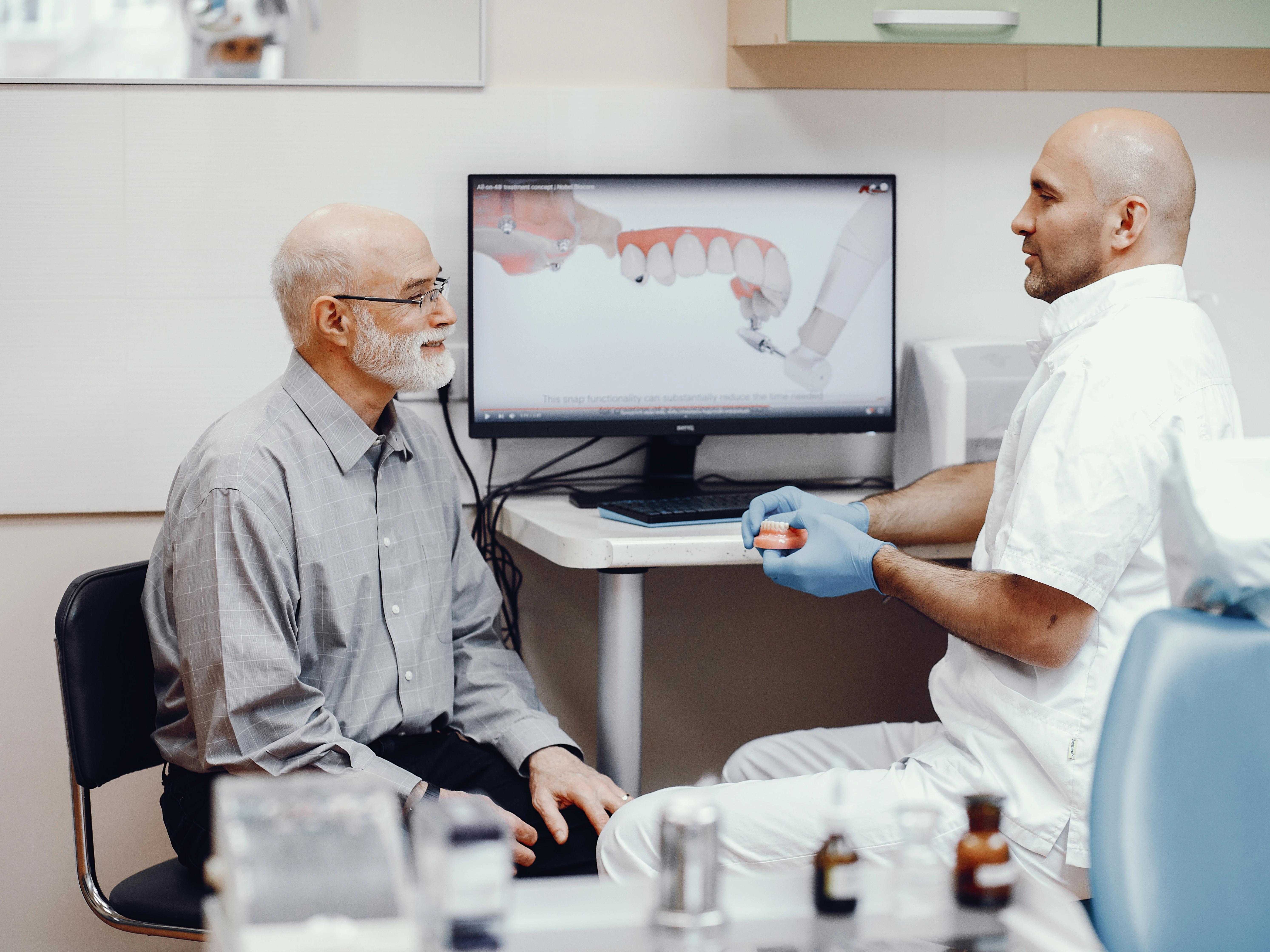 3D guided dental implant surgery planning