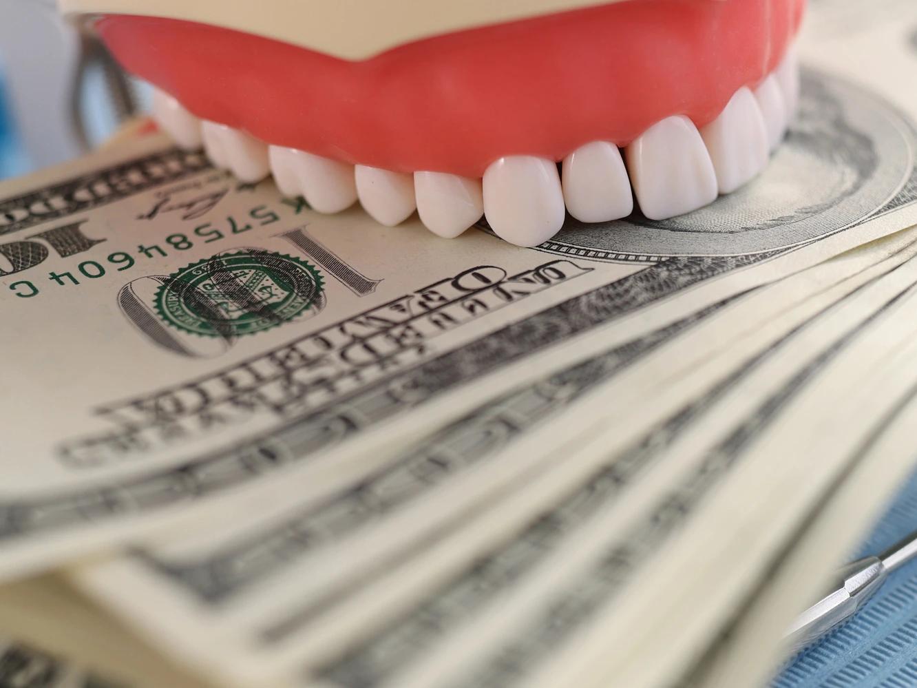 dental crown price in UK