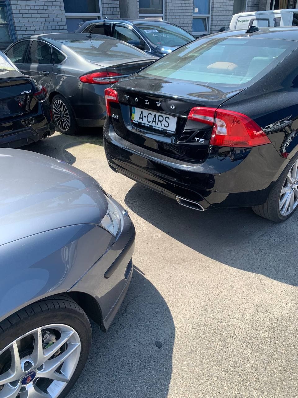 Volvo S60 с Америки