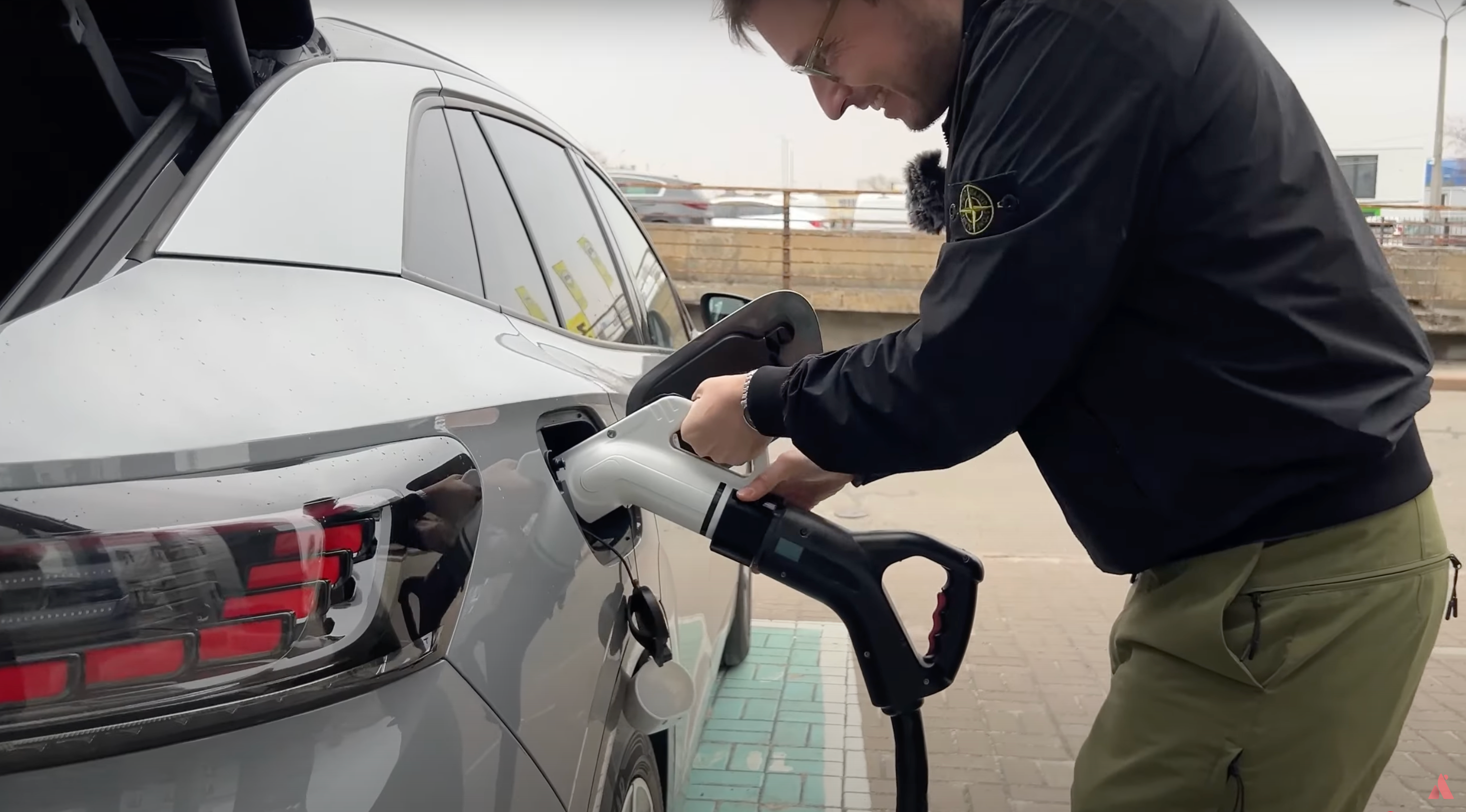 Volkswagen ID.4 характеристики, Фольксваген ID.4 зарядка, Вольксваген ID.4 комфорт, VW ID.4 купити