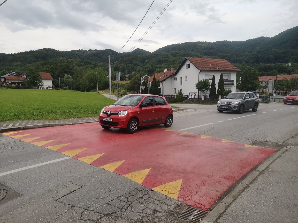 Uređivanje bistranskih prometnica