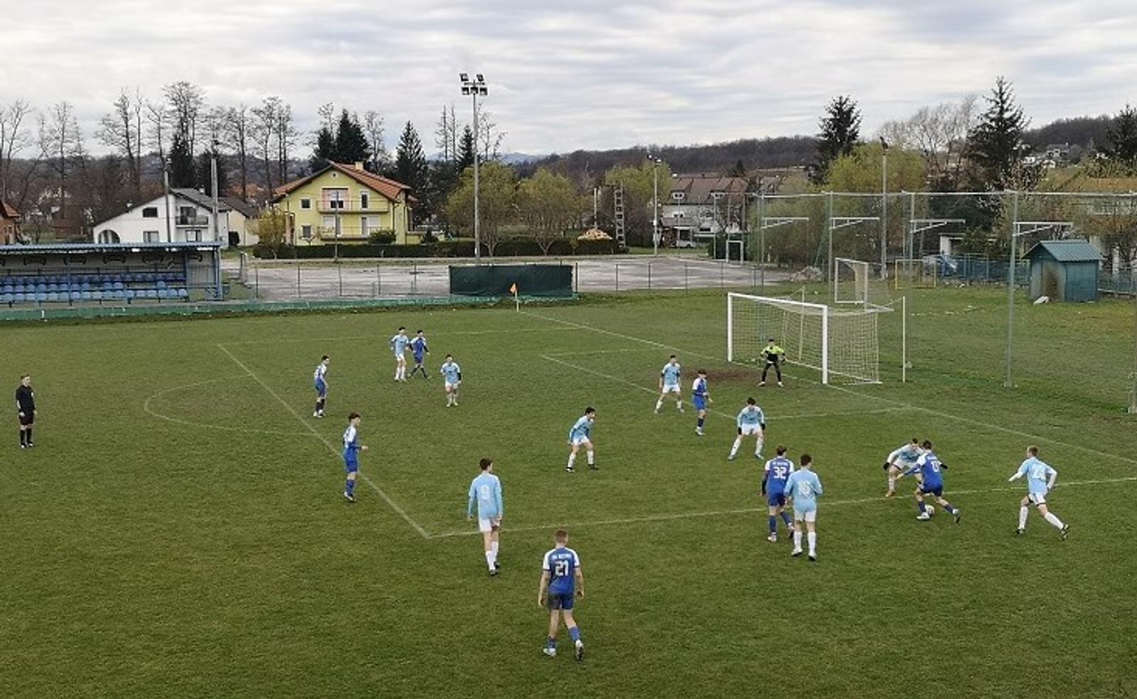Nogomet – Bistra poražena u Samoboru - fotografija 4