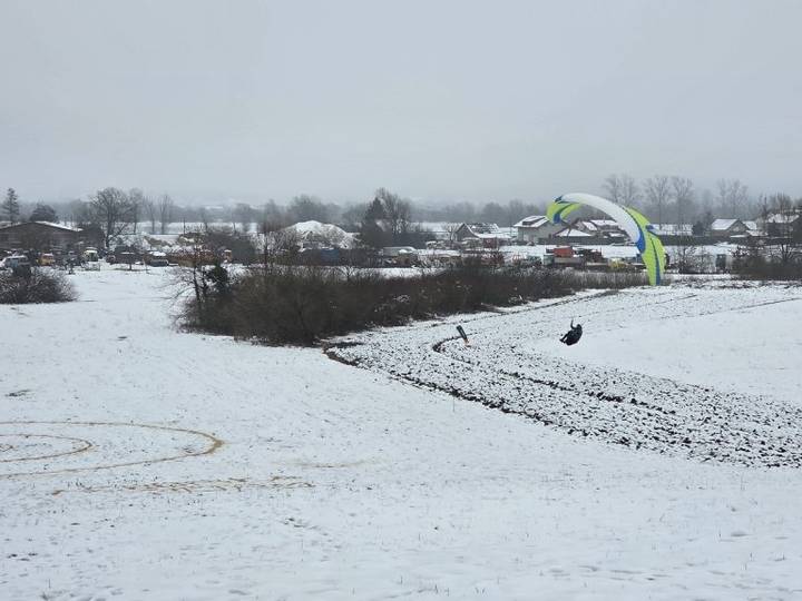 Parajedriličarstvo – Nikola i Lana Kumiša sezonu letenja priveli kraju - fotografija 1