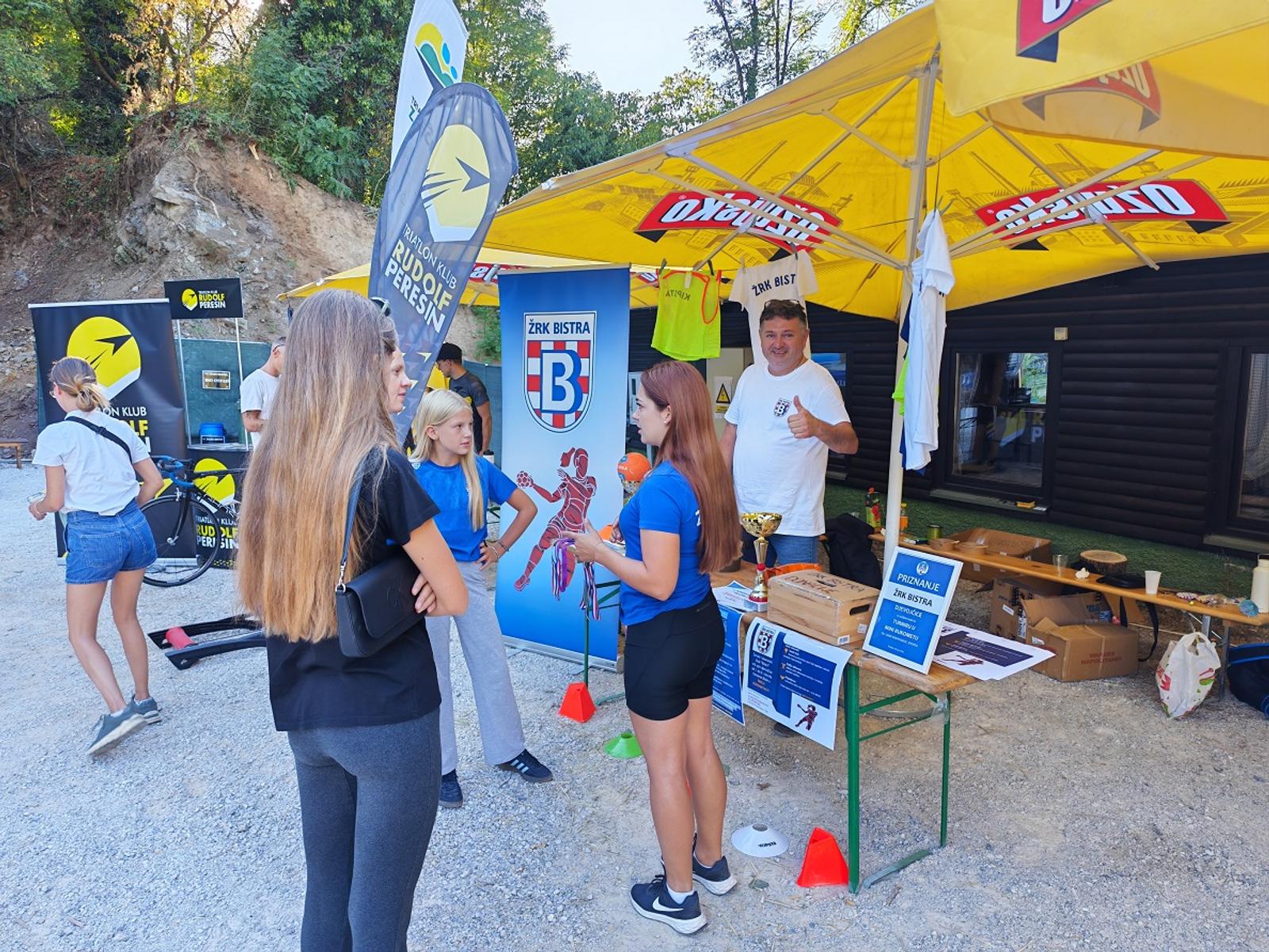 Dani Bistre zaključeni tamburaško-vokalnim programom Tiček nam popeva - fotografija 8
