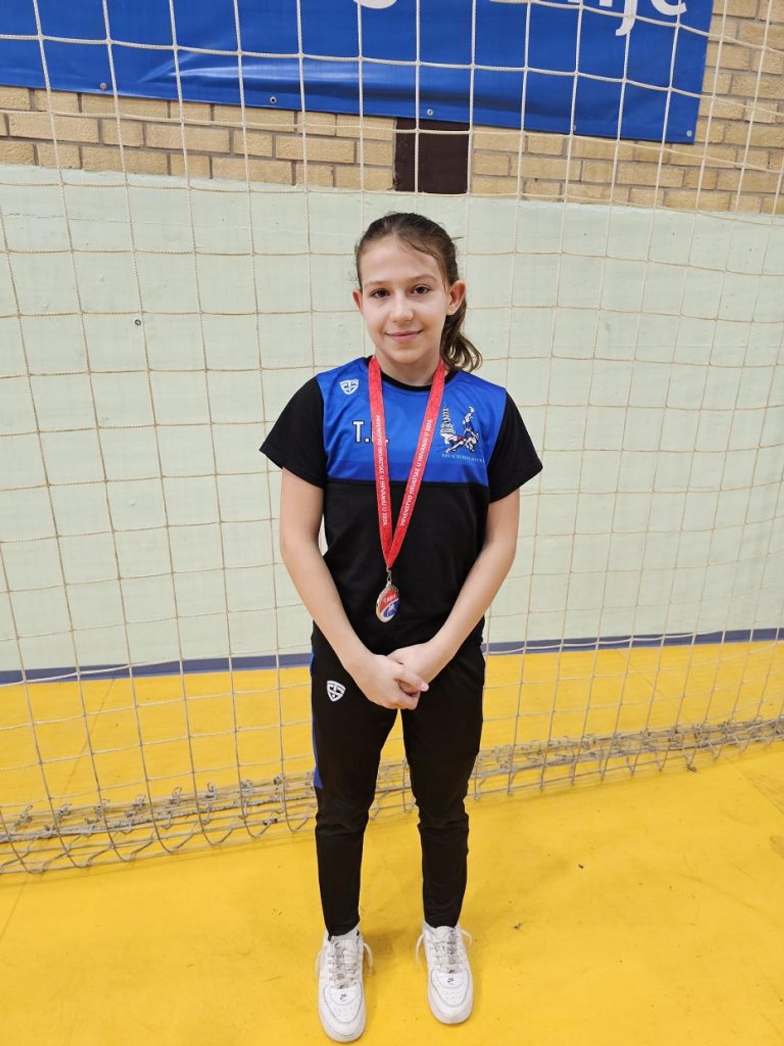 Hrvački klub Bistra – Tina Kumiša viceprvakinja Hrvatske - fotografija 1