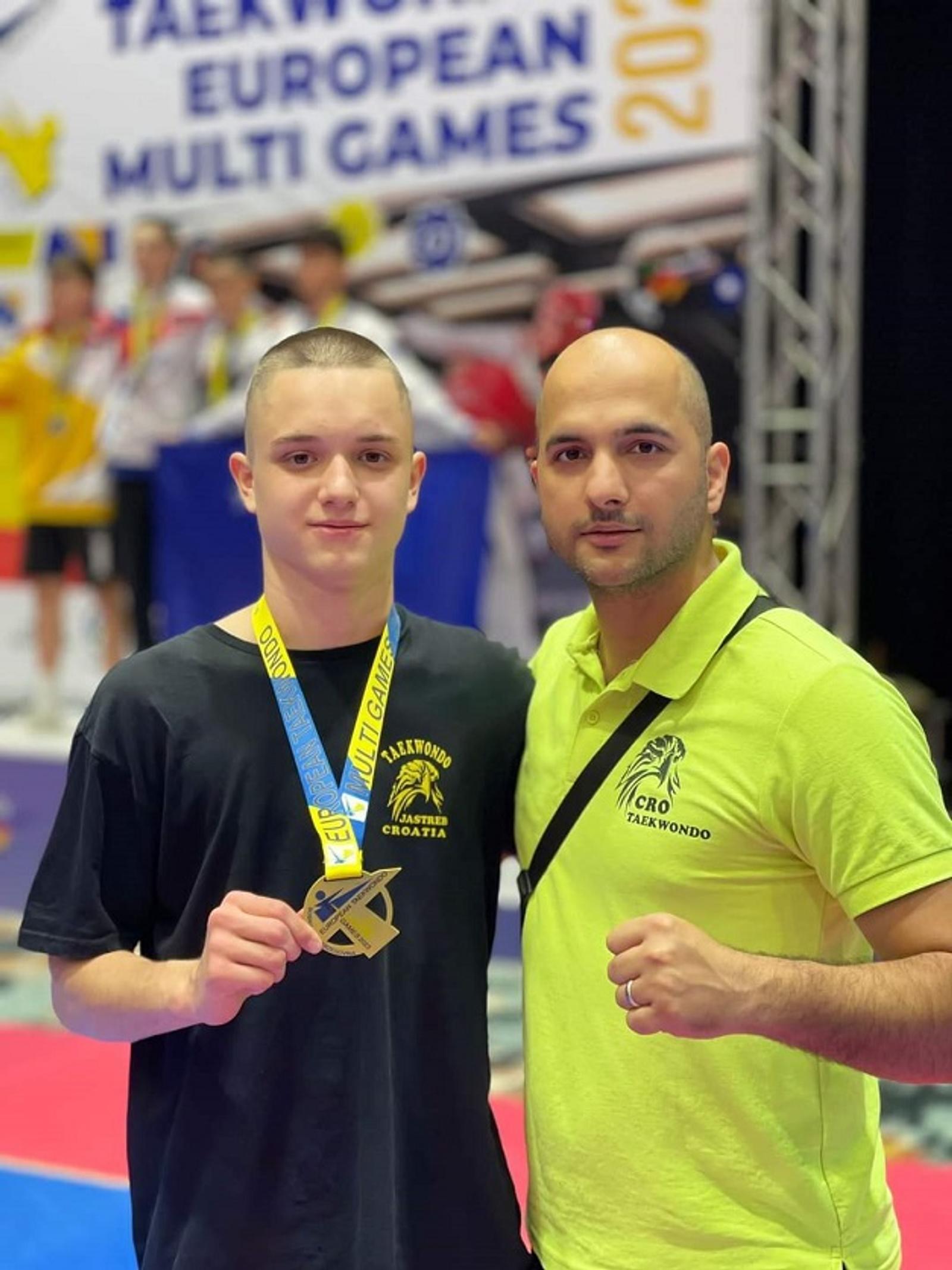 Taekwondo – Jan Flegar nastavio nisku odličnih rezultata i postao juniorskim hrvatskim reprezentativcem - fotografija 5