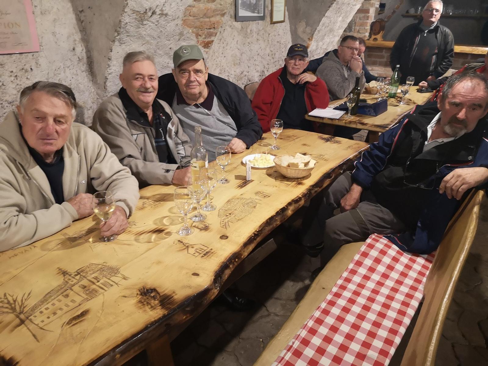 Udruga vinogradara – veliki odaziv na kušanje vina - fotografija 3