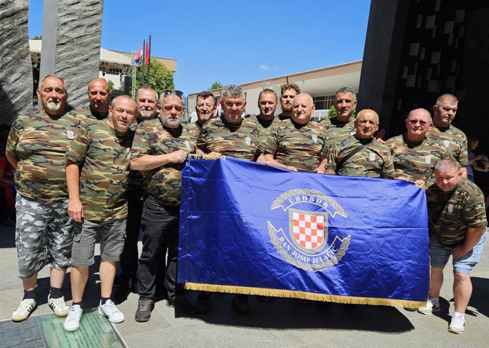 Bistranski branitelji na proslavi Oluje u Kninu - fotografija 1