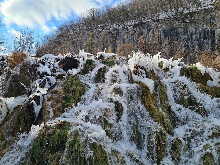 PD Bistra – novu planinarsku sezonu otvorili izletom na Plitvice - fotografija 2