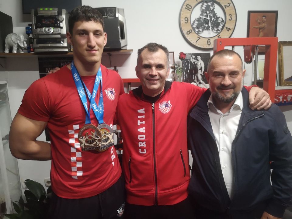 Načelnik Drviš posjetio Ivana Žagmeštra, prvaka Balkana i viceprvaka Europe u body buildingu