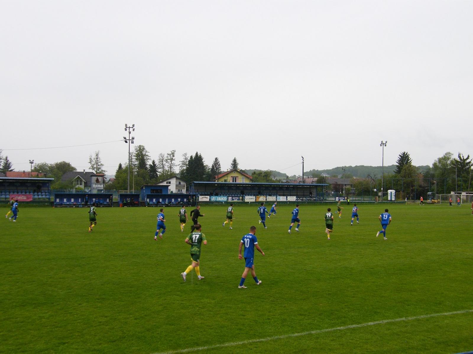 Nogomet – kadeti i juniori izborili Play Off, a seniorima bod iz Krapine - fotografija 2