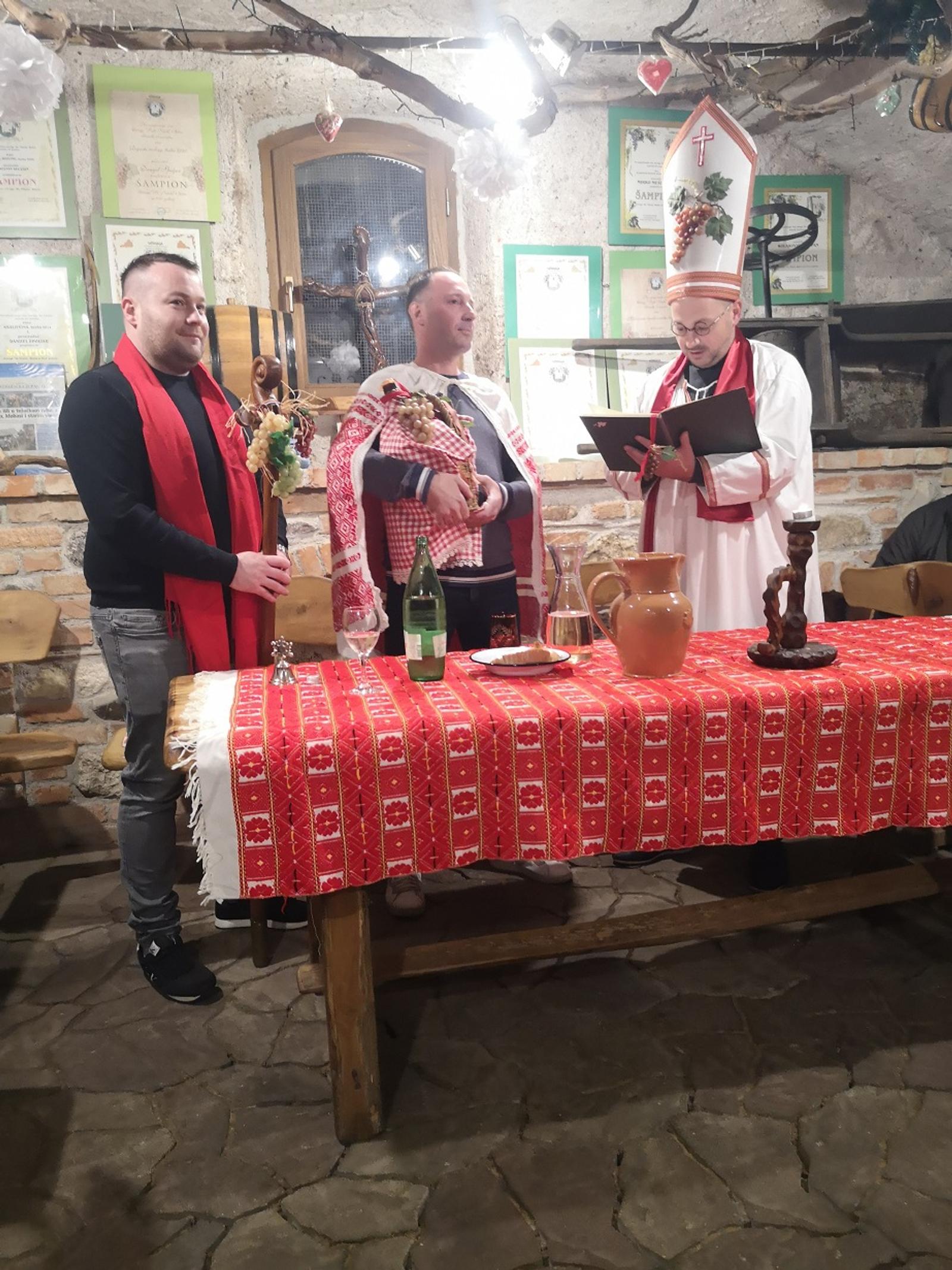 Udruga vinogradara obilježila Martinje - fotografija 5
