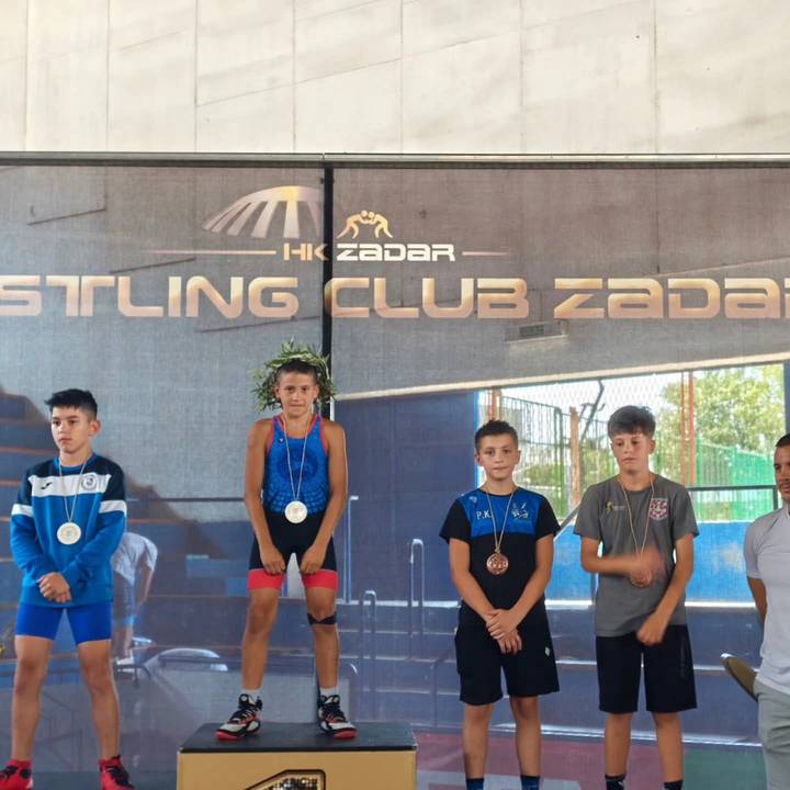 HK Bistra – 8 hrvača iz Zadra se vratilo sa 7 medalja - fotografija 1