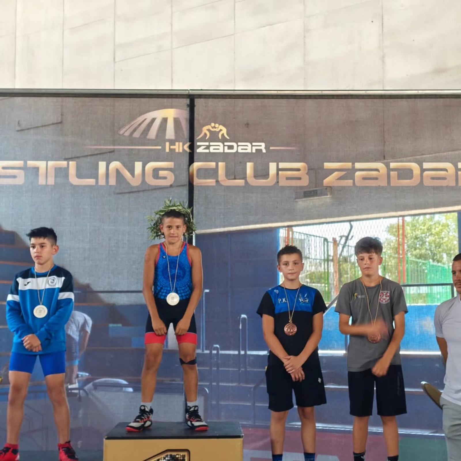 HK Bistra – 8 hrvača iz Zadra se vratilo sa 7 medalja - fotografija 1