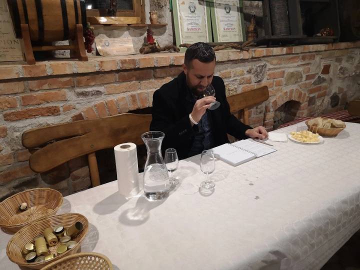 Udruga vinogradara – veliki odaziv na kušanje vina - fotografija 1