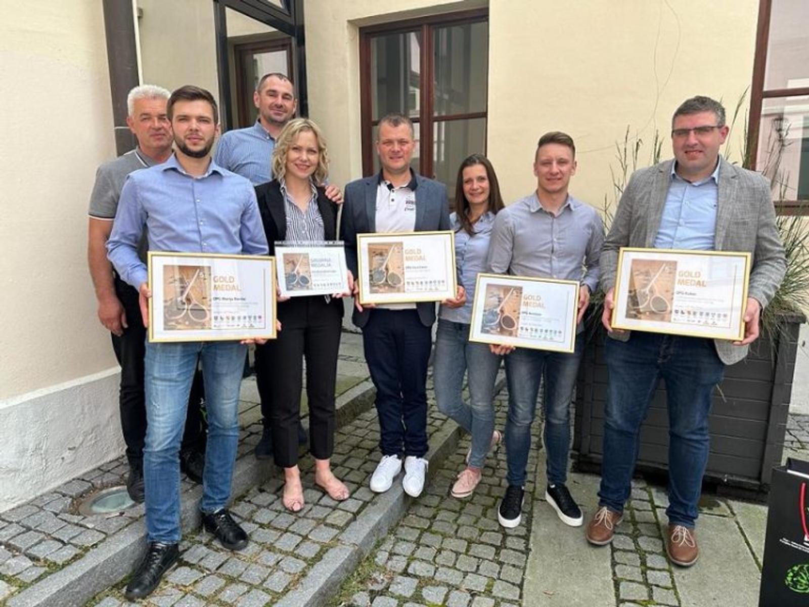 OPG Kukec – novo zlatno i srebrno odličje za bučina ulja - fotografija 4