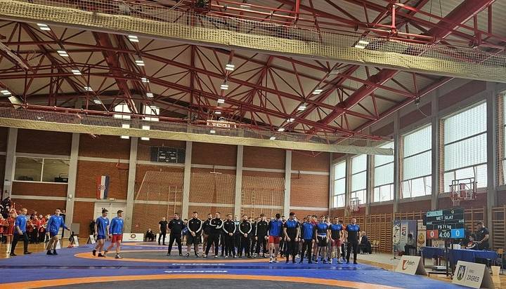 Hrvanje – Hrvoje Zirdum brončani na Prvenstvu Hrvatske - fotografija 1