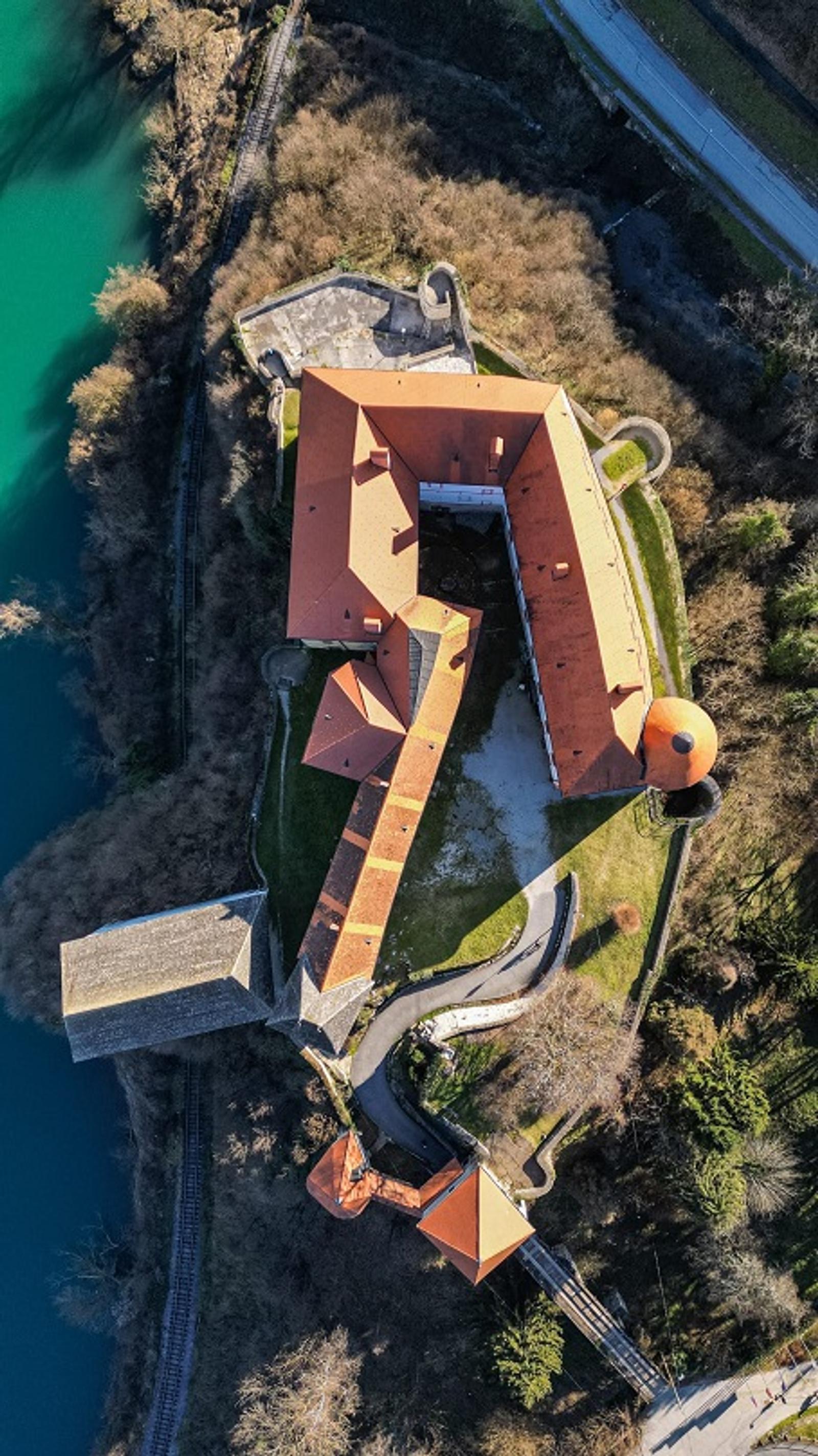 PD Bistra – pohodili Ozljem i okolicom - fotografija 3