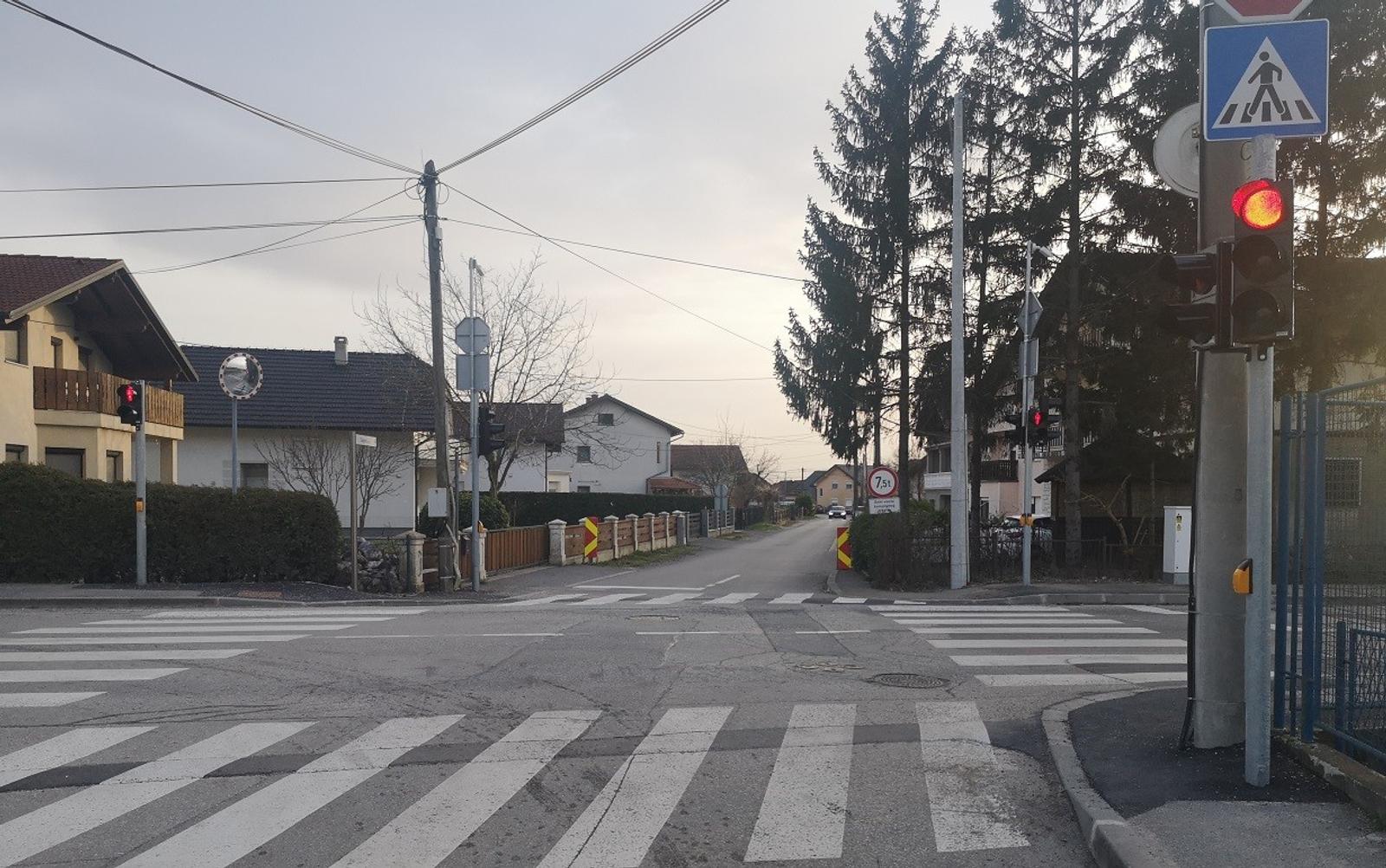 Sigurnost u prometu – u Bistri proradio prvi semafor - fotografija 3