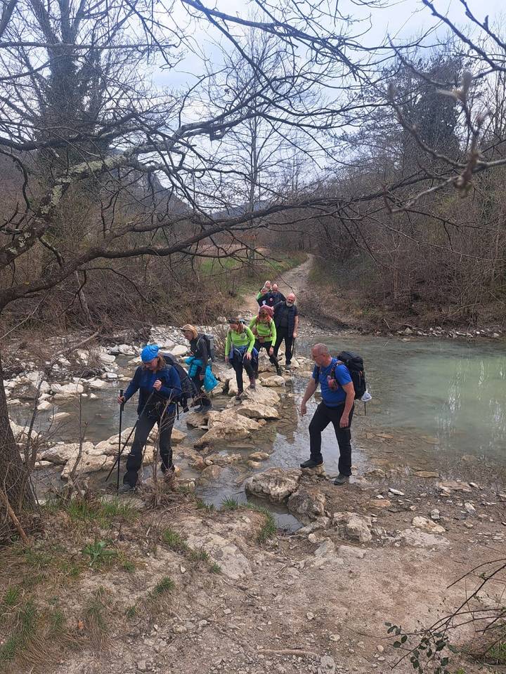 PD Bistra – pohodili Stazu 7 slapova u Istri - fotografija 5