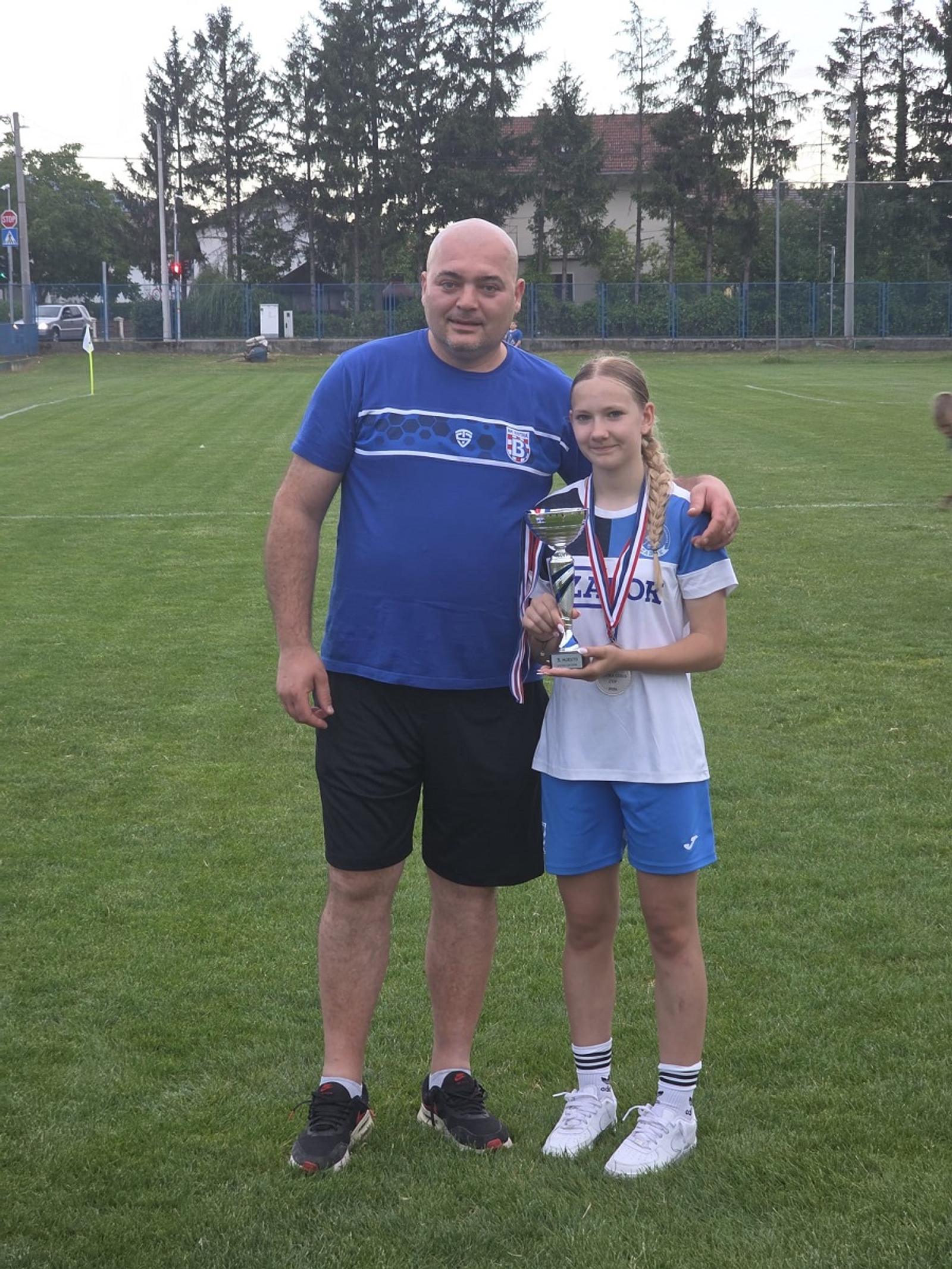 Nogomet – Dinamo Zagreb i Inker 1 Zaprešić pobjednici ovogodišnjeg Bistra Girls Cupa - fotografija 5