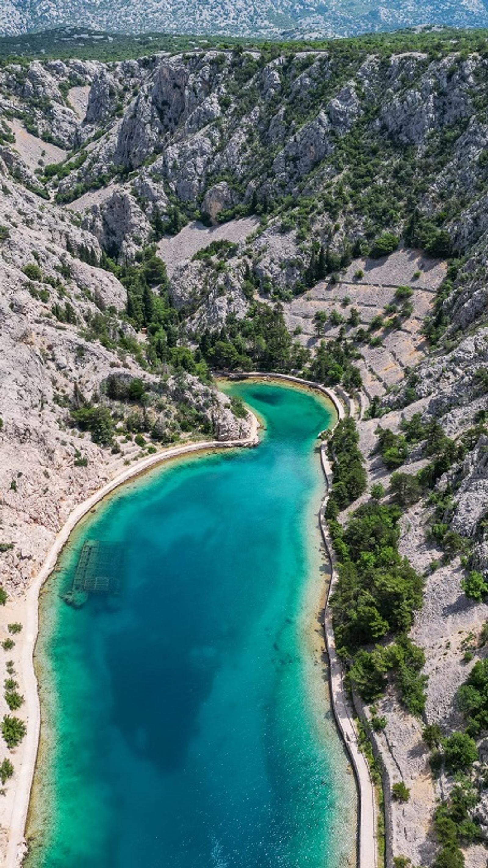 PD Bistra – krajem svibnja pohodili Srednji Velebit - fotografija 1